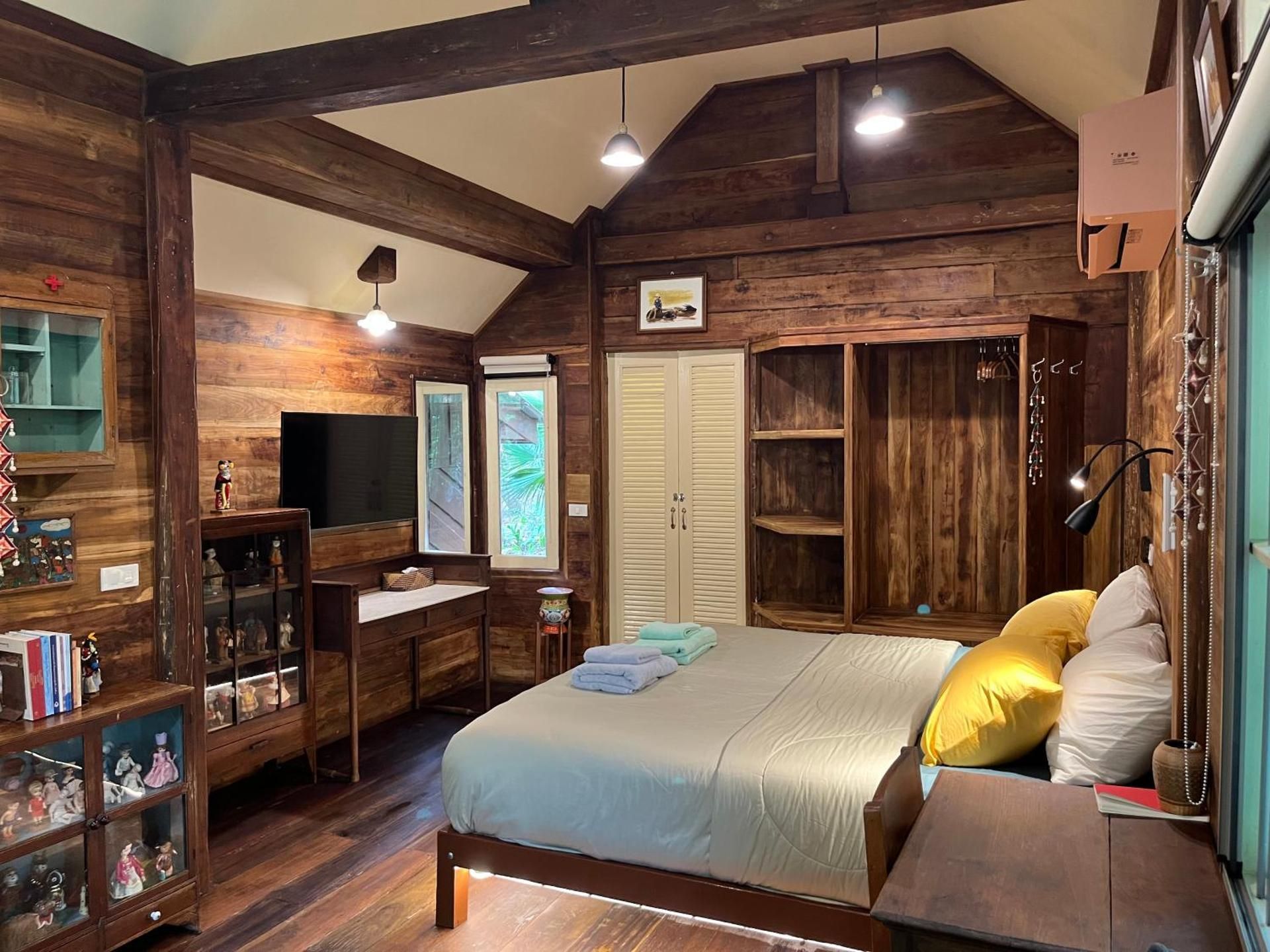 Triple Room with Private Bathroom