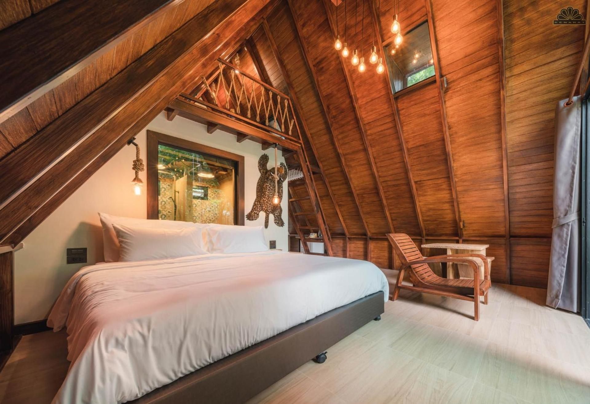 Luxury Triple Room