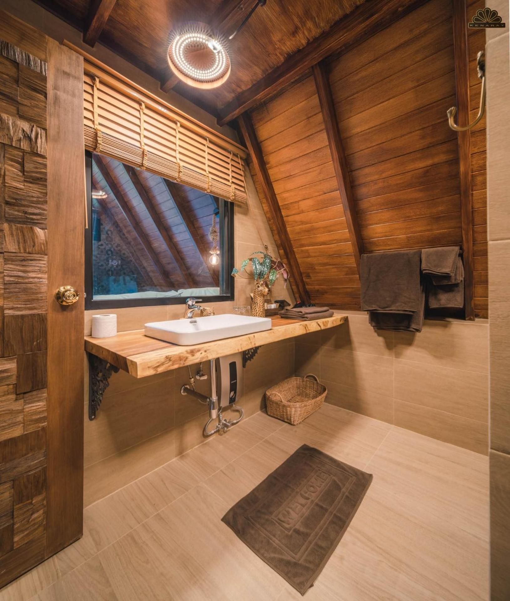 Luxury Triple Room