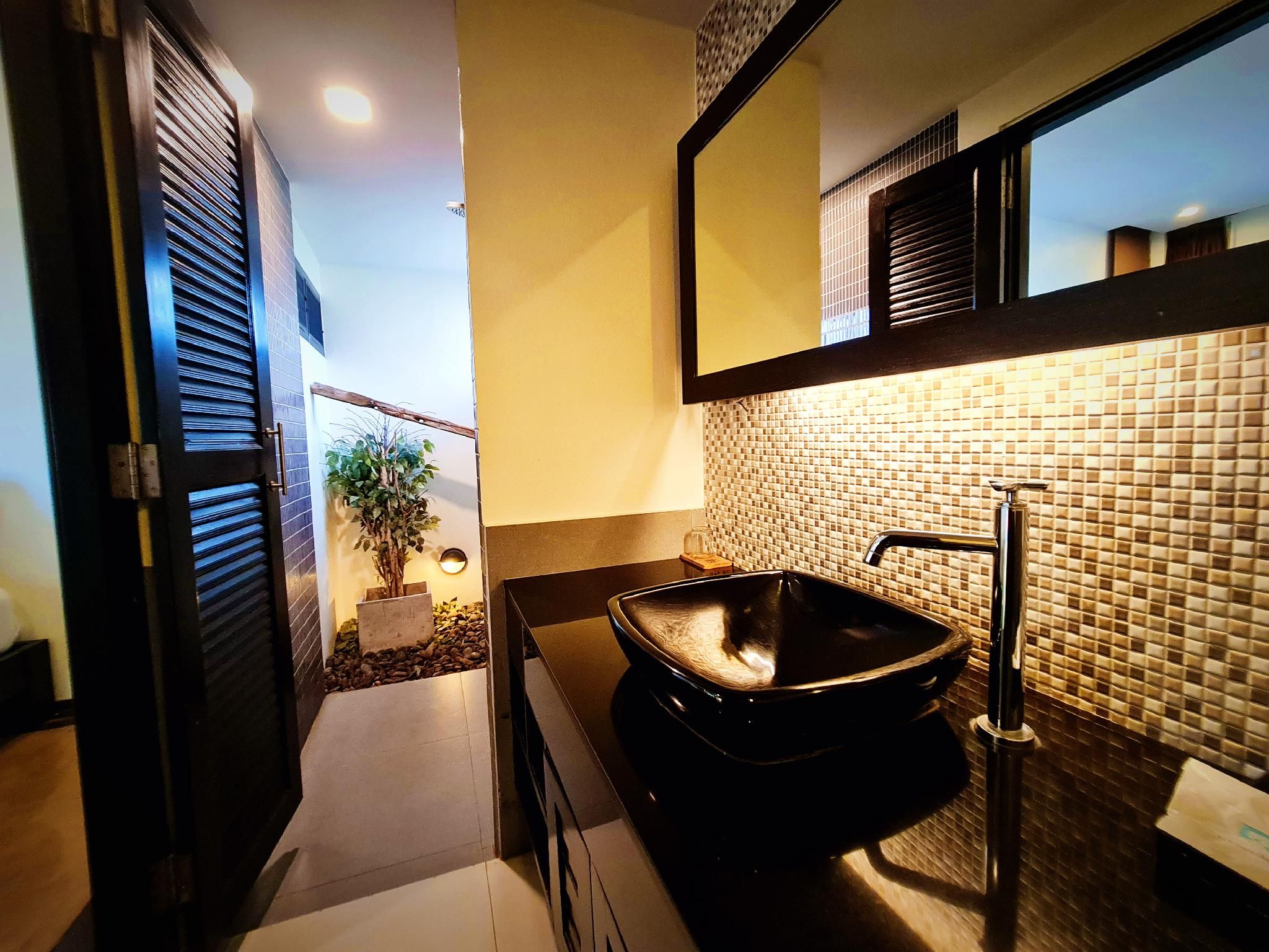 Chidlom Resort Pool Villa - All Inclusive