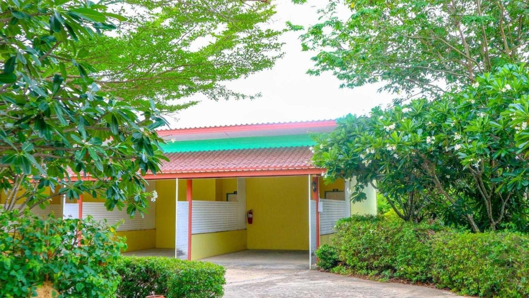 The Moon Resort Phetchaburi