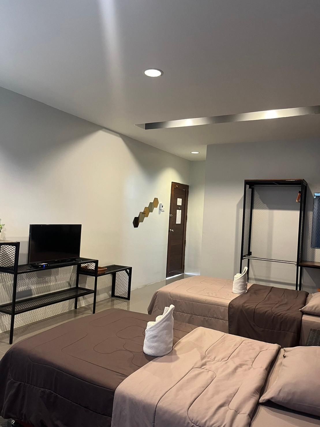 Poolside Room with 2 Double Beds