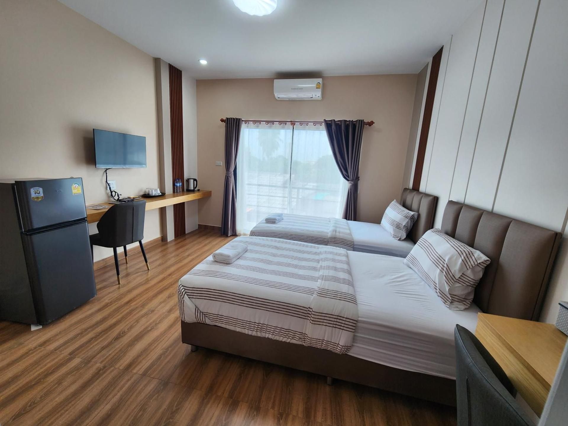 Superior Twin Room