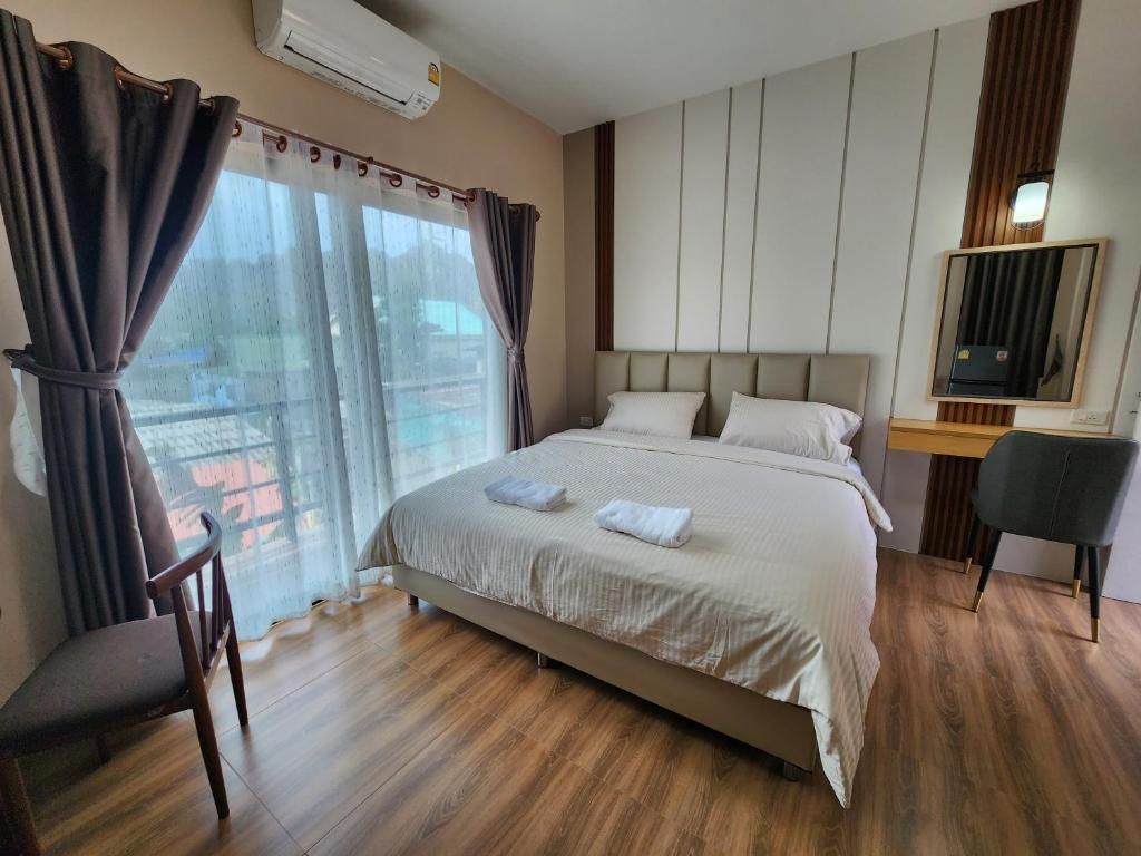 Superior King Room