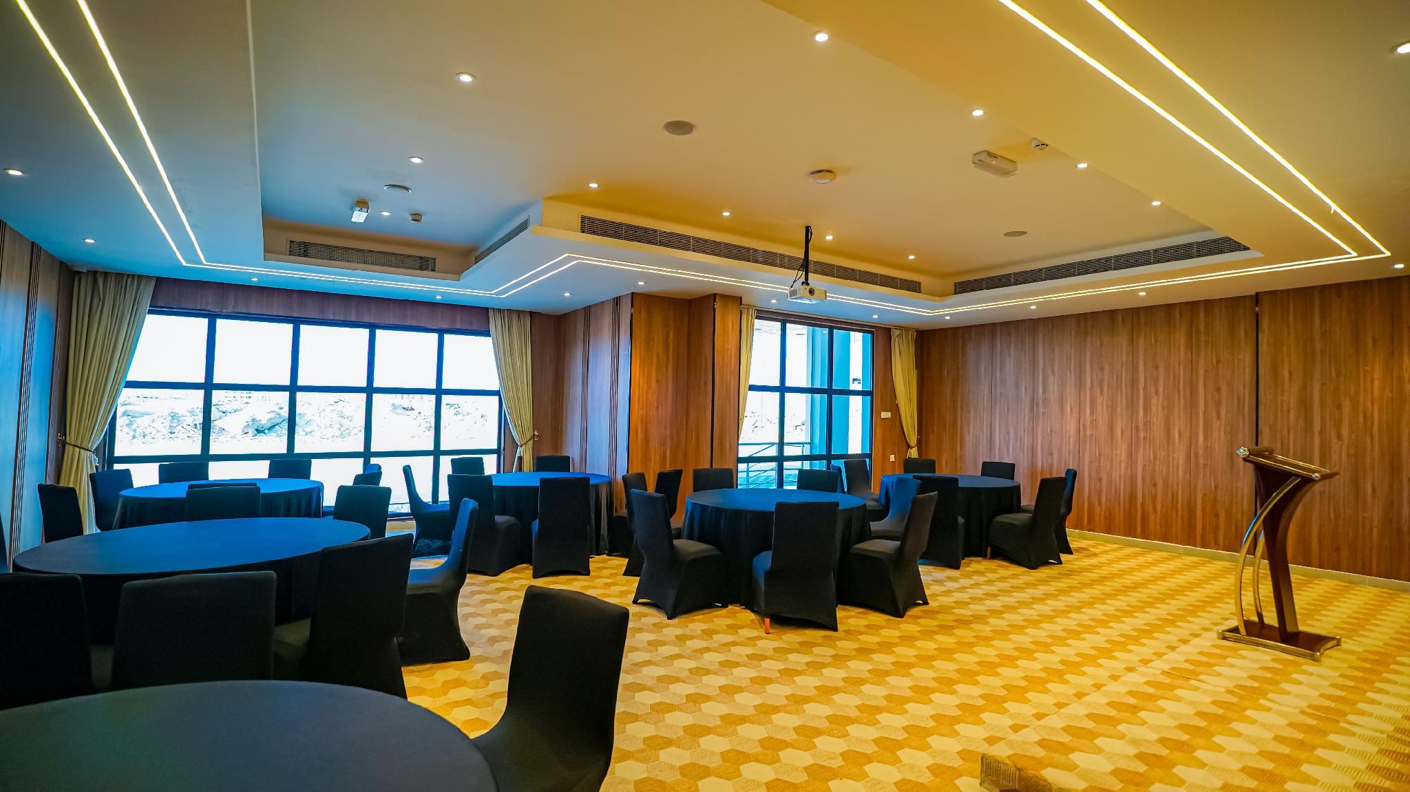 meeting room / ballrooms