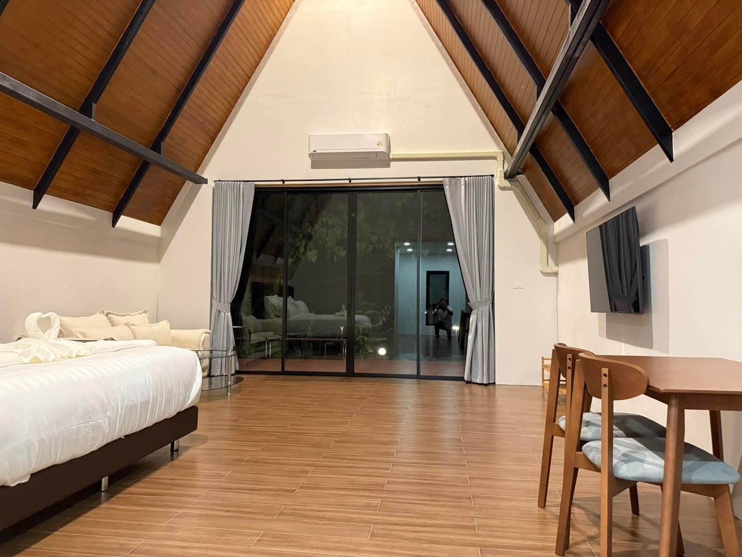 Sherwood Resort Cafe & Restaurant Duplex Family Suite River View