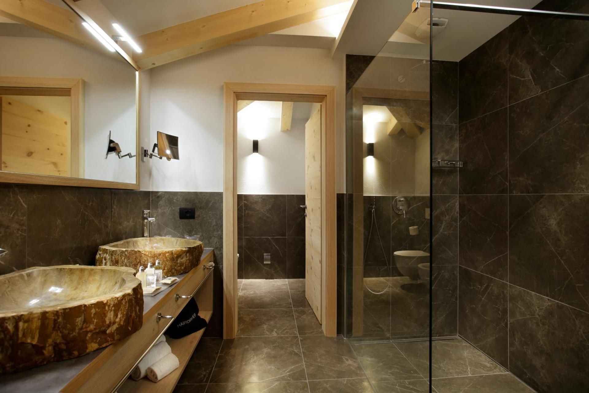 King Suite with Spa Bath
