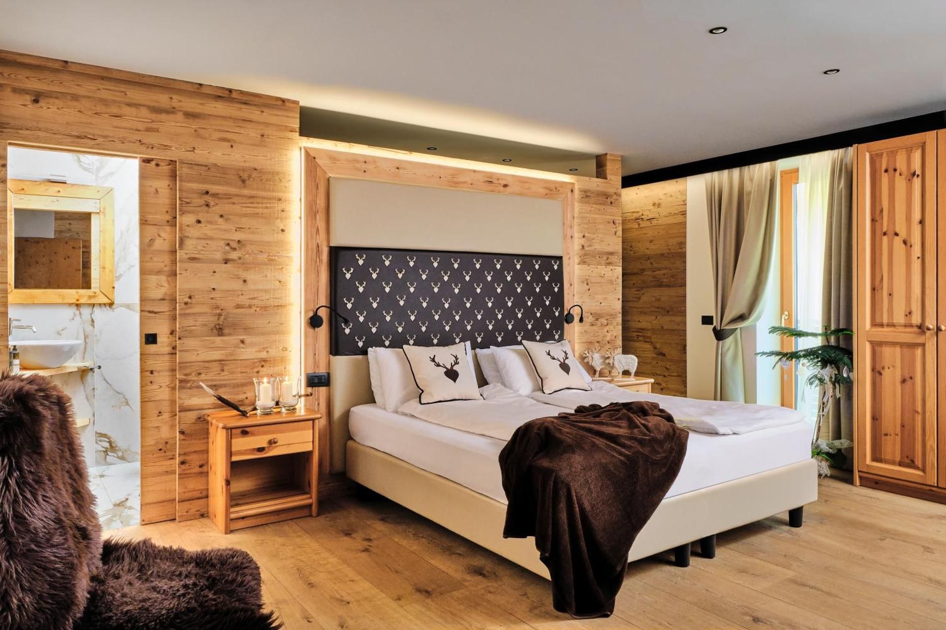 Deluxe Junior Suite