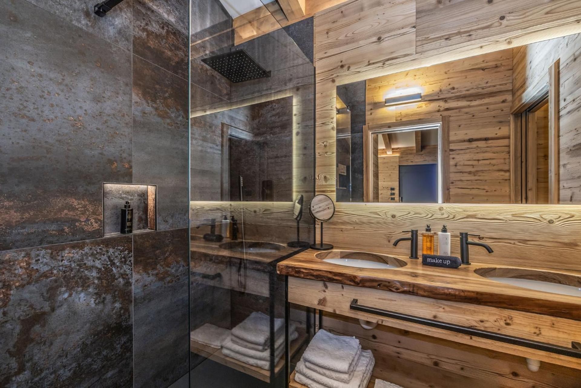 One-Bedroom Chalet