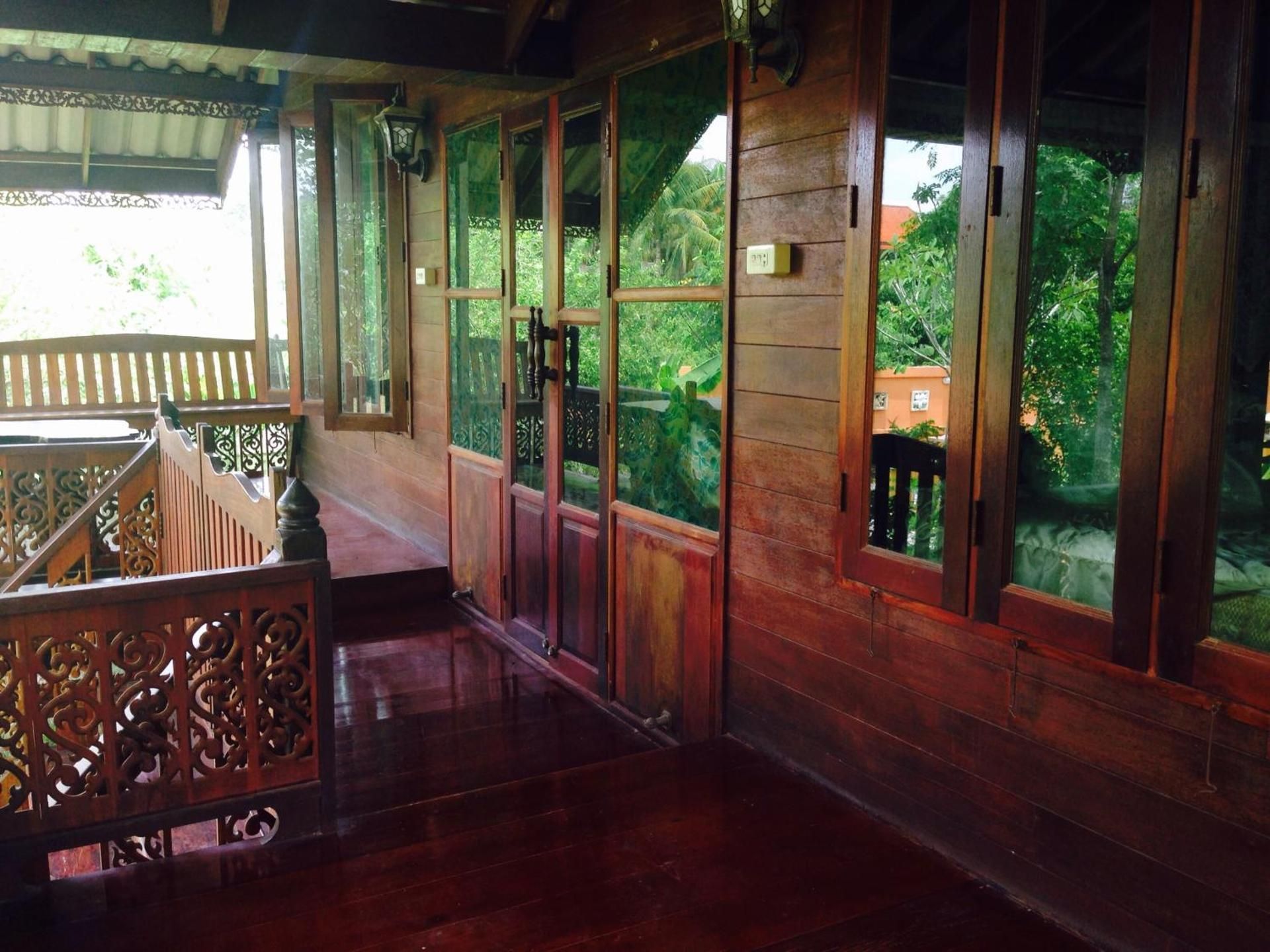 Panpim Resort Family Room with Terrace