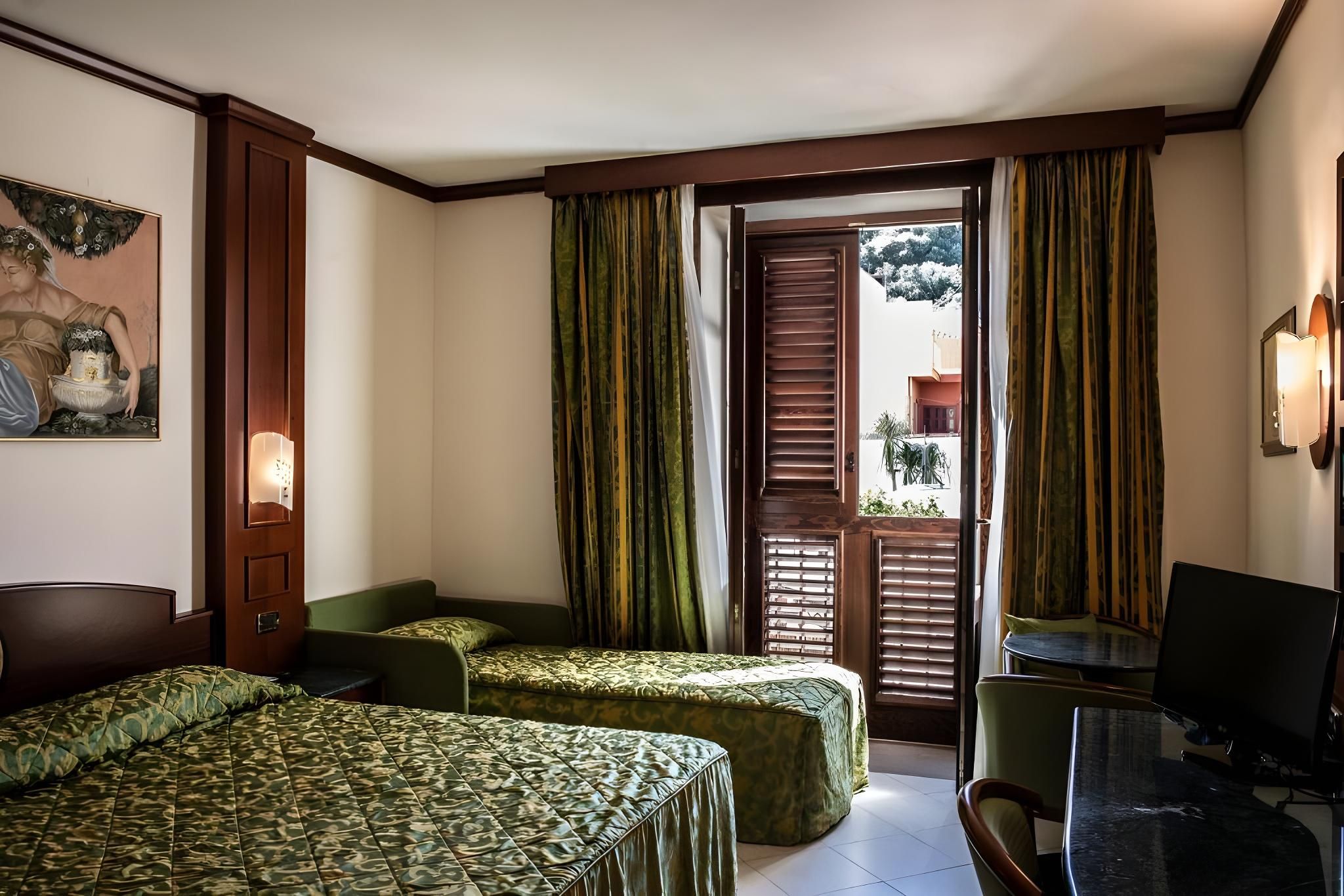 Sea View Triple Room for 2 Adults and 1 Child