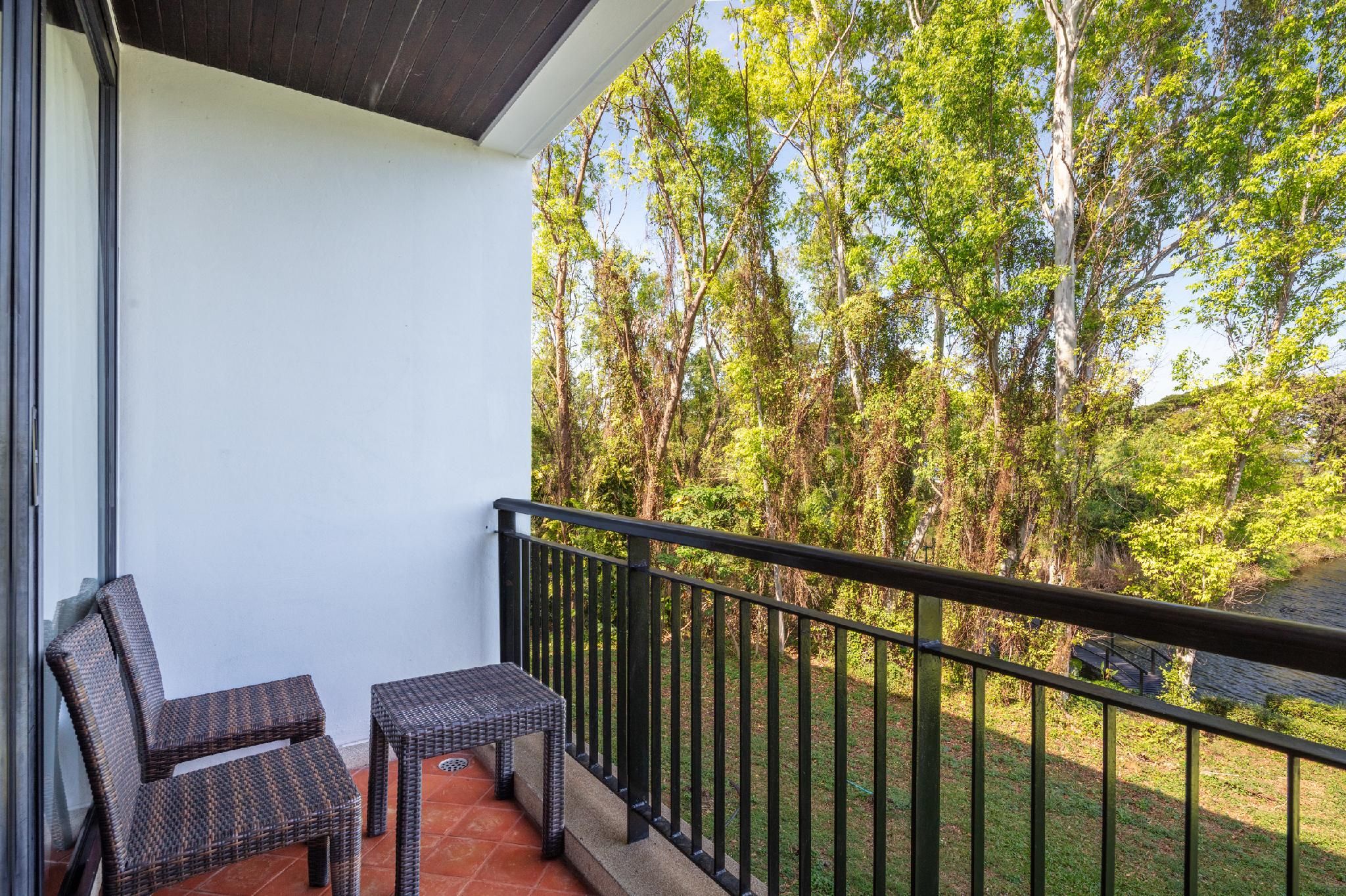 Tawa Ravadee Resort 2 Single Beds, Nonsmoking, Deluxe Quality Room, Air Conditioning