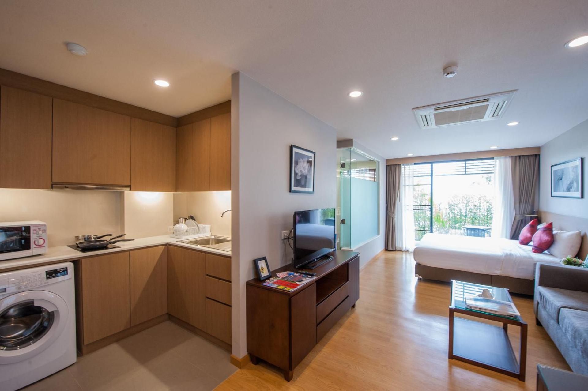 Burgundy Residence 304 Studio Suite 3