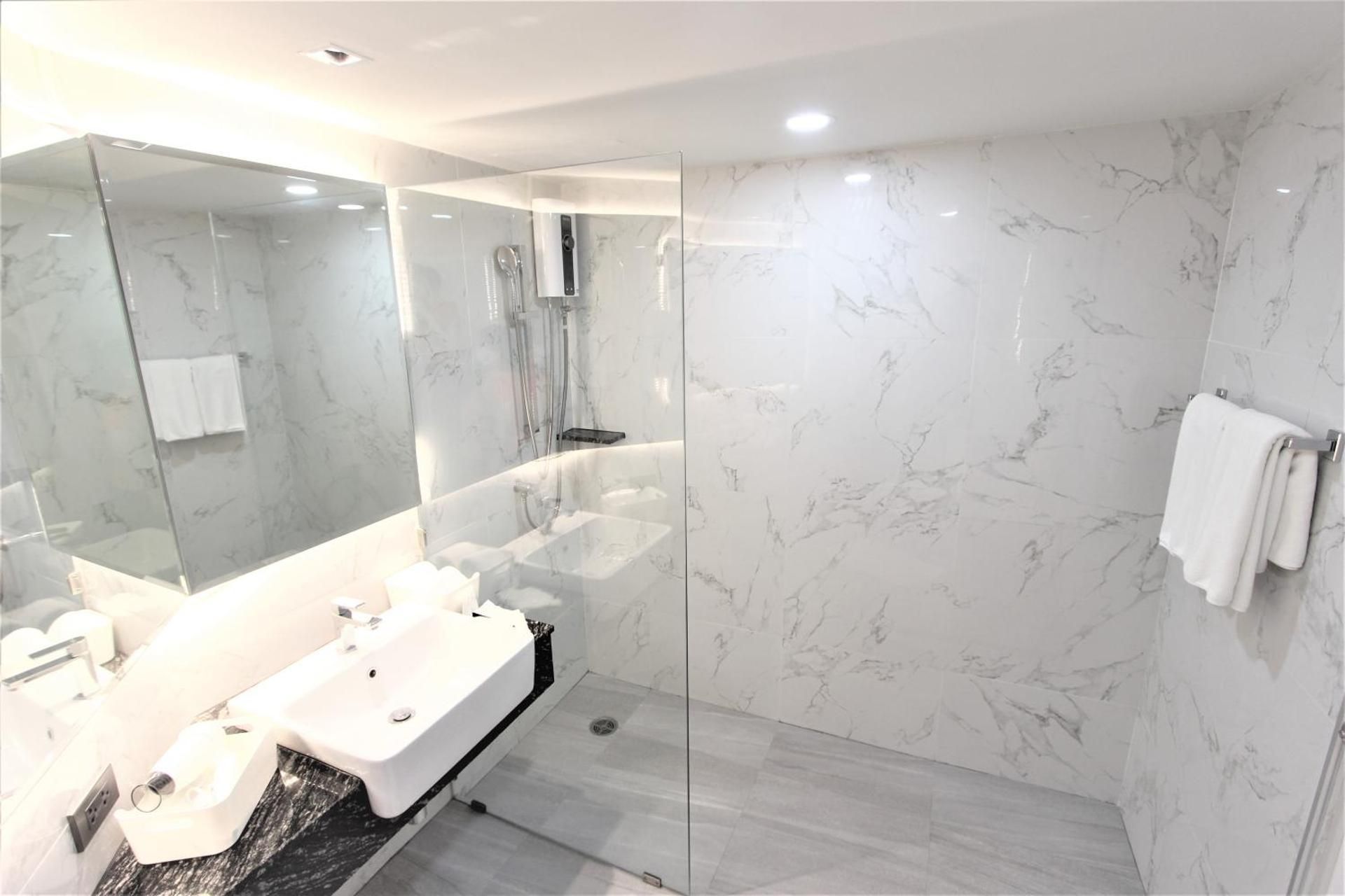 Super Deluxe Double Room
