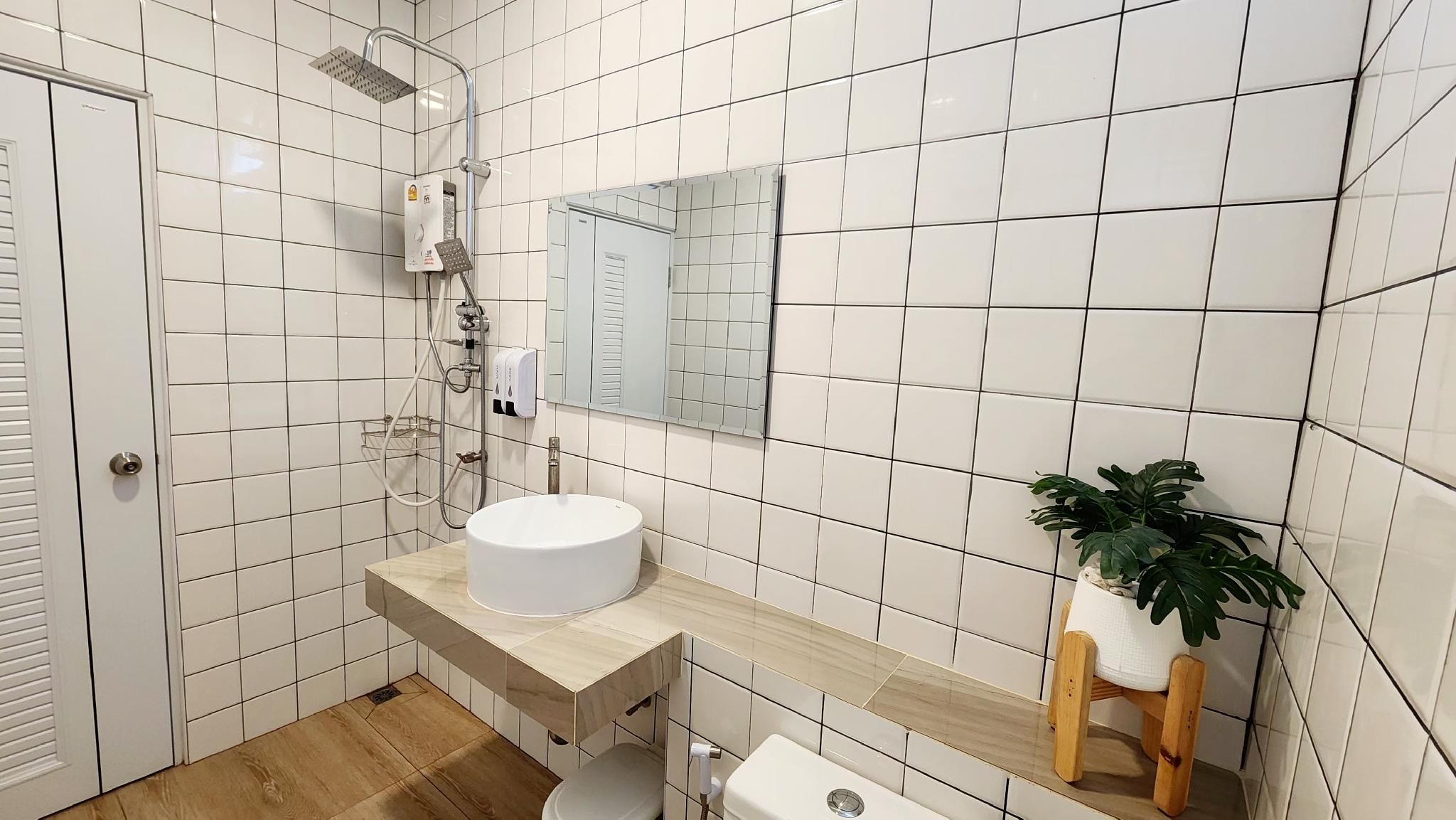 Lumph Farm Stay & Cafe River View Room with Balcony 2