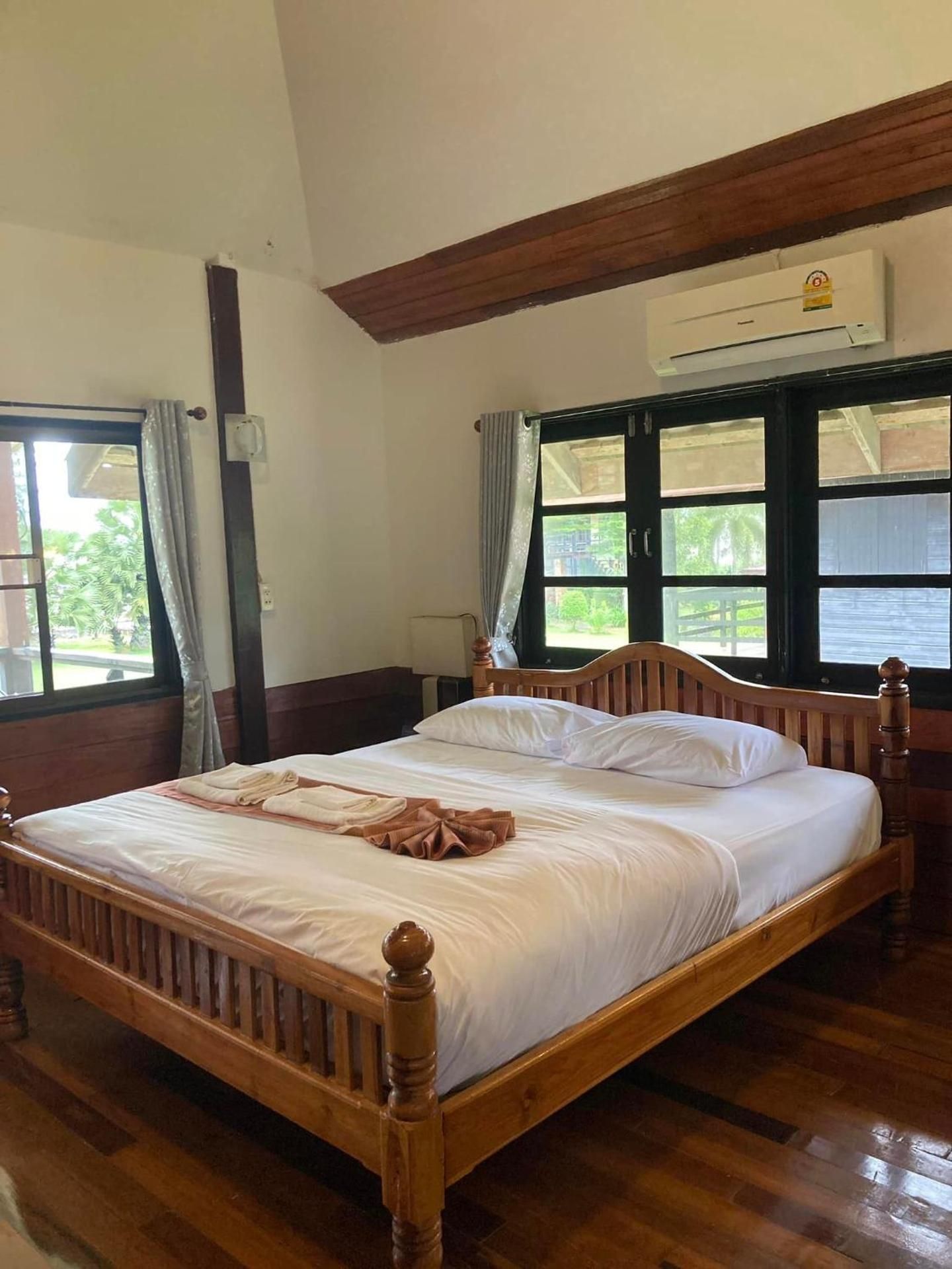 The Chevalley Beach Resort Four-Bedroom House 2