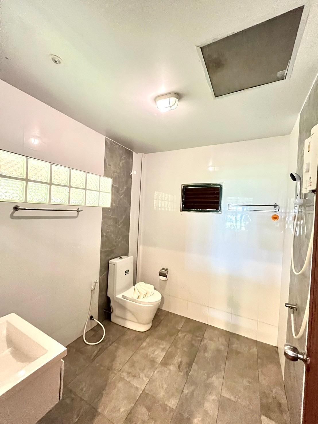 Deluxe - 2 Beds with Balcony