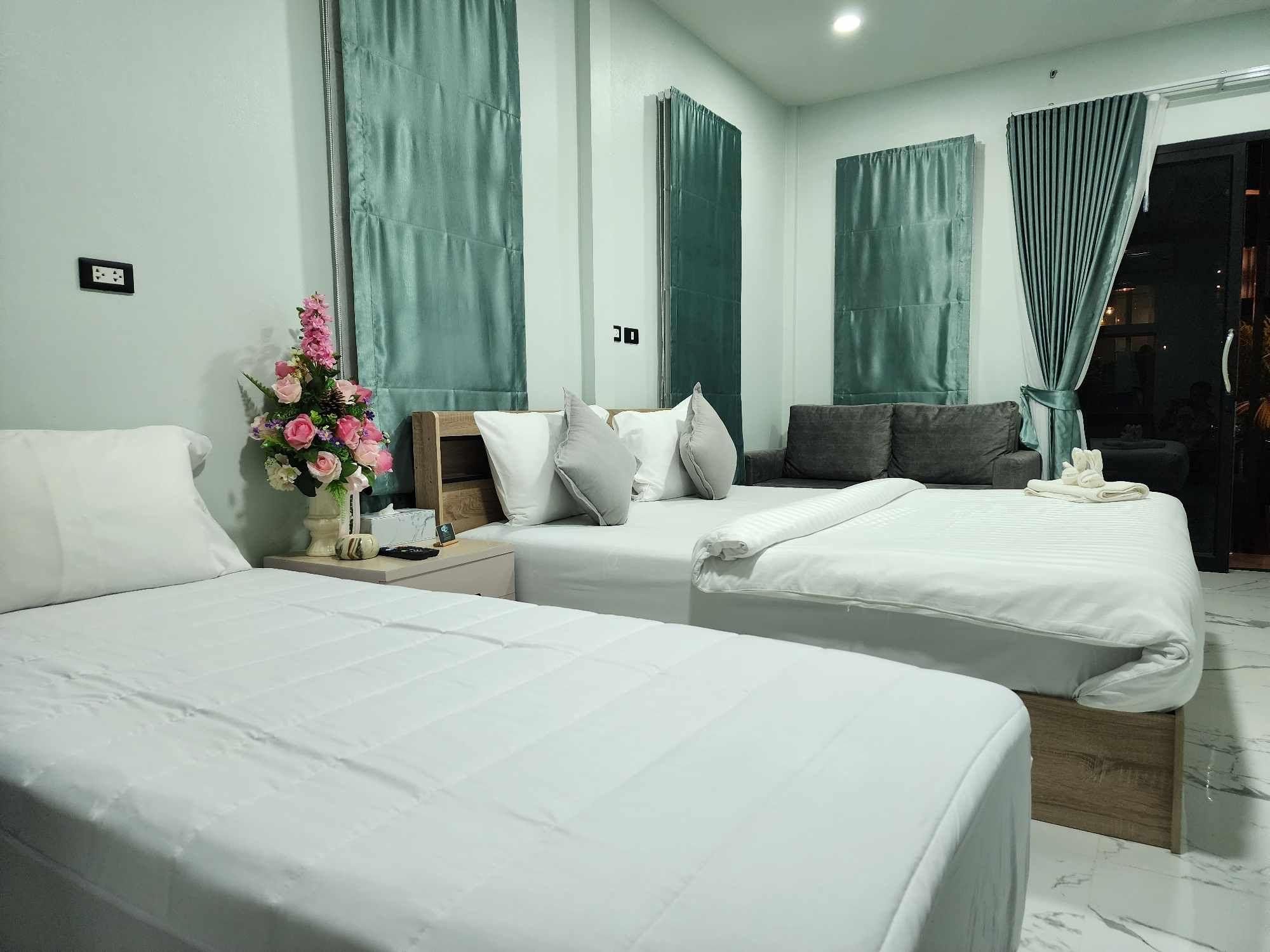 NMN Resort (Autumn PKG) Standard Twin 2