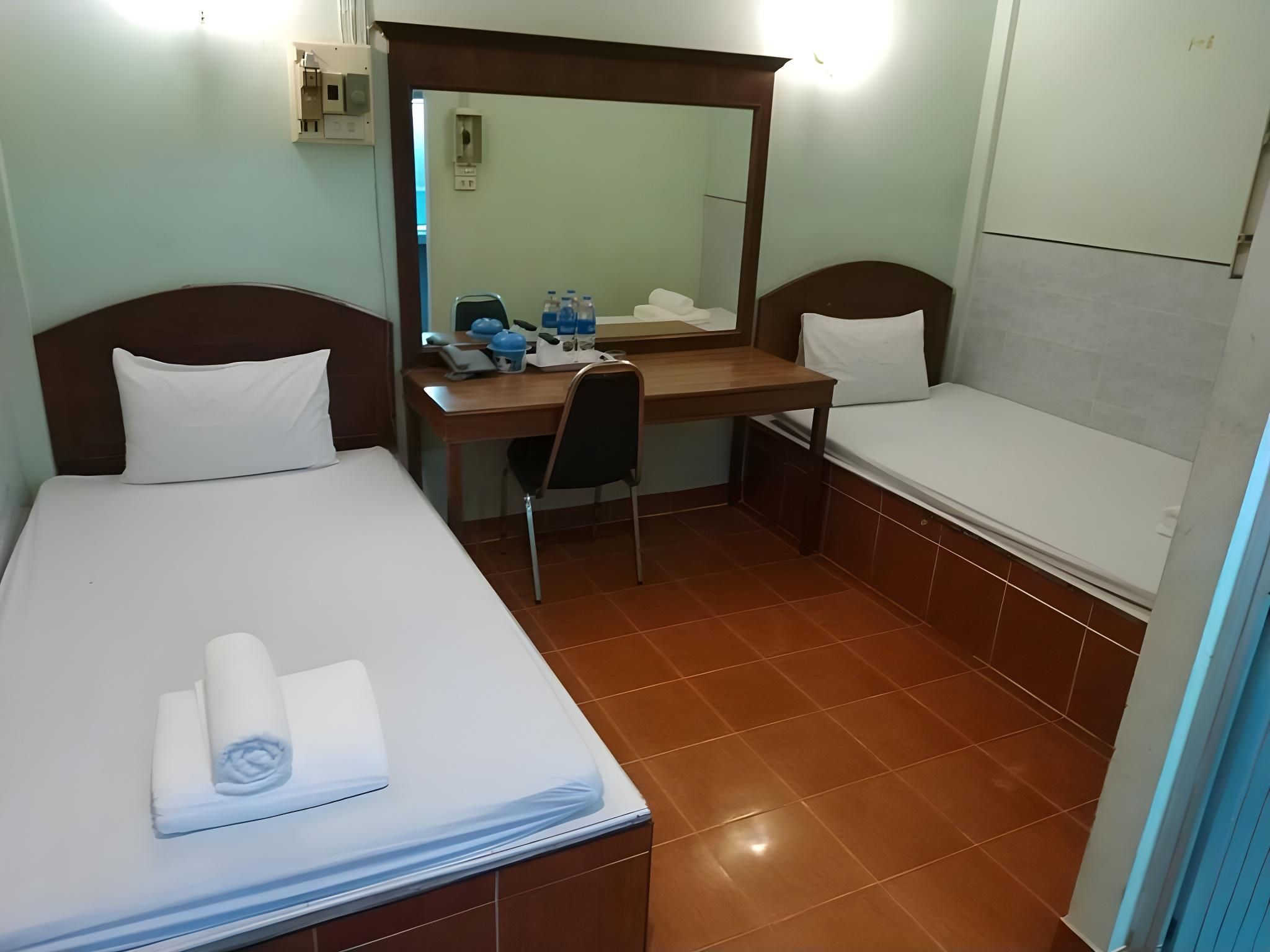 Metro Palace Satun Twin Bed Room 2