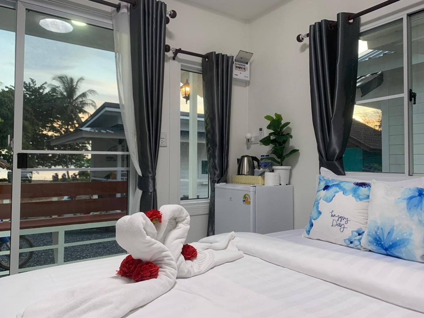 The White House Pakbara Double Room