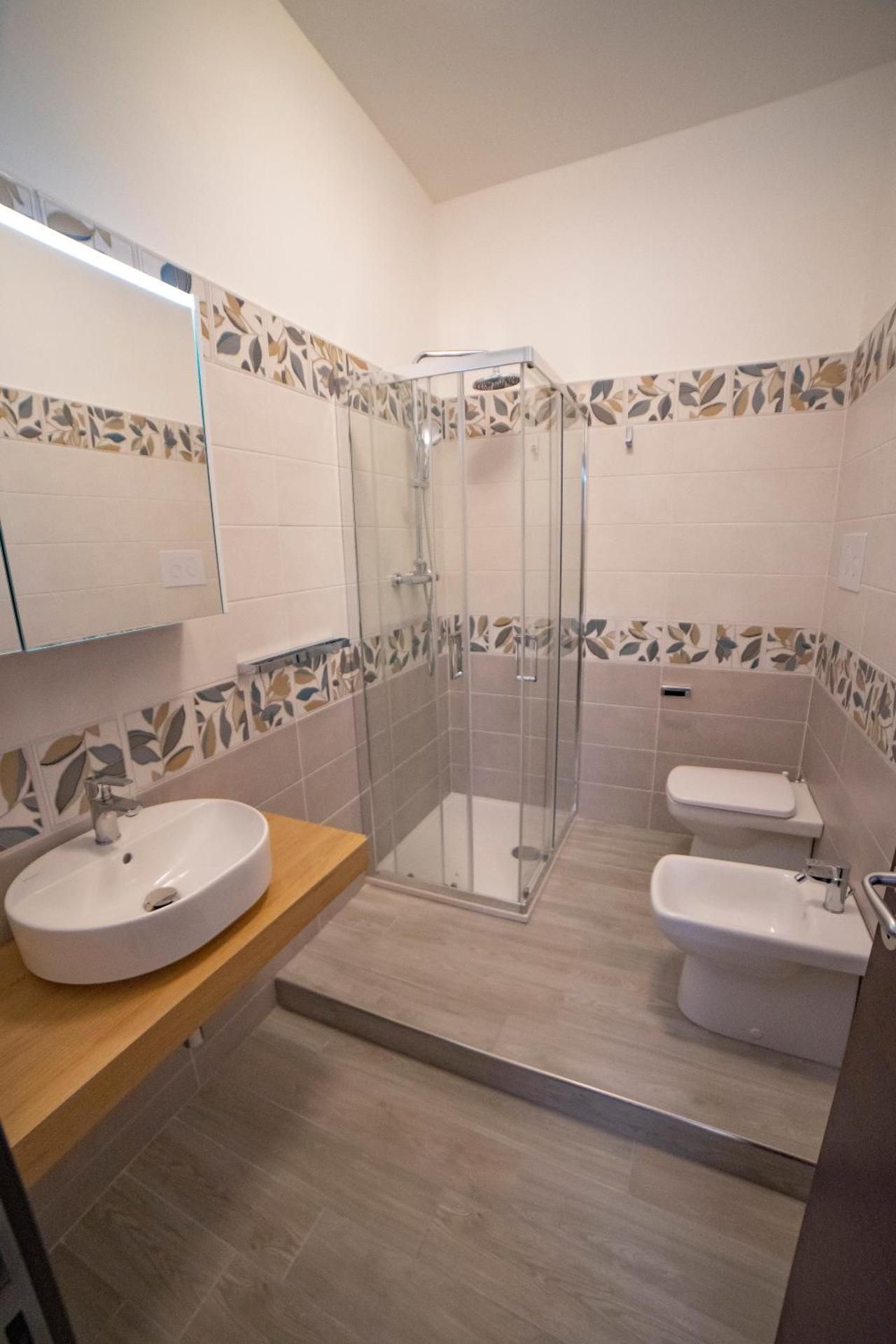 Double or Twin Room with Private Bathroom