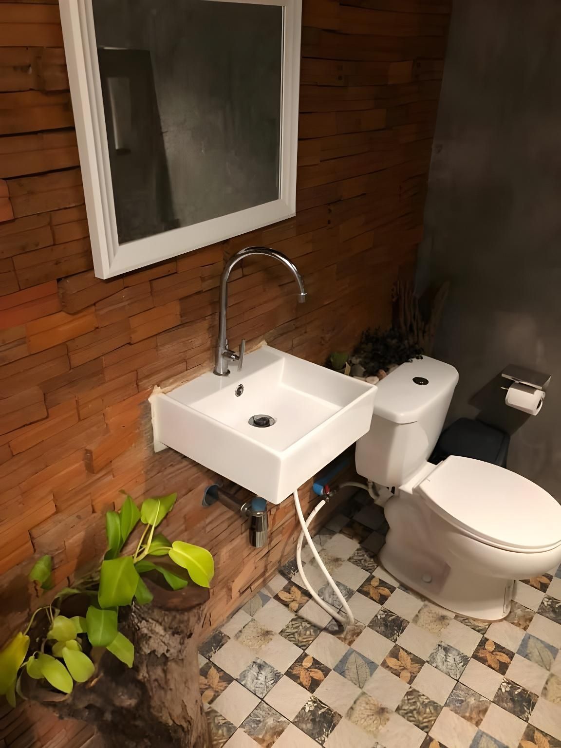 Baan Hotelier Resort Superior Room King Bed 3