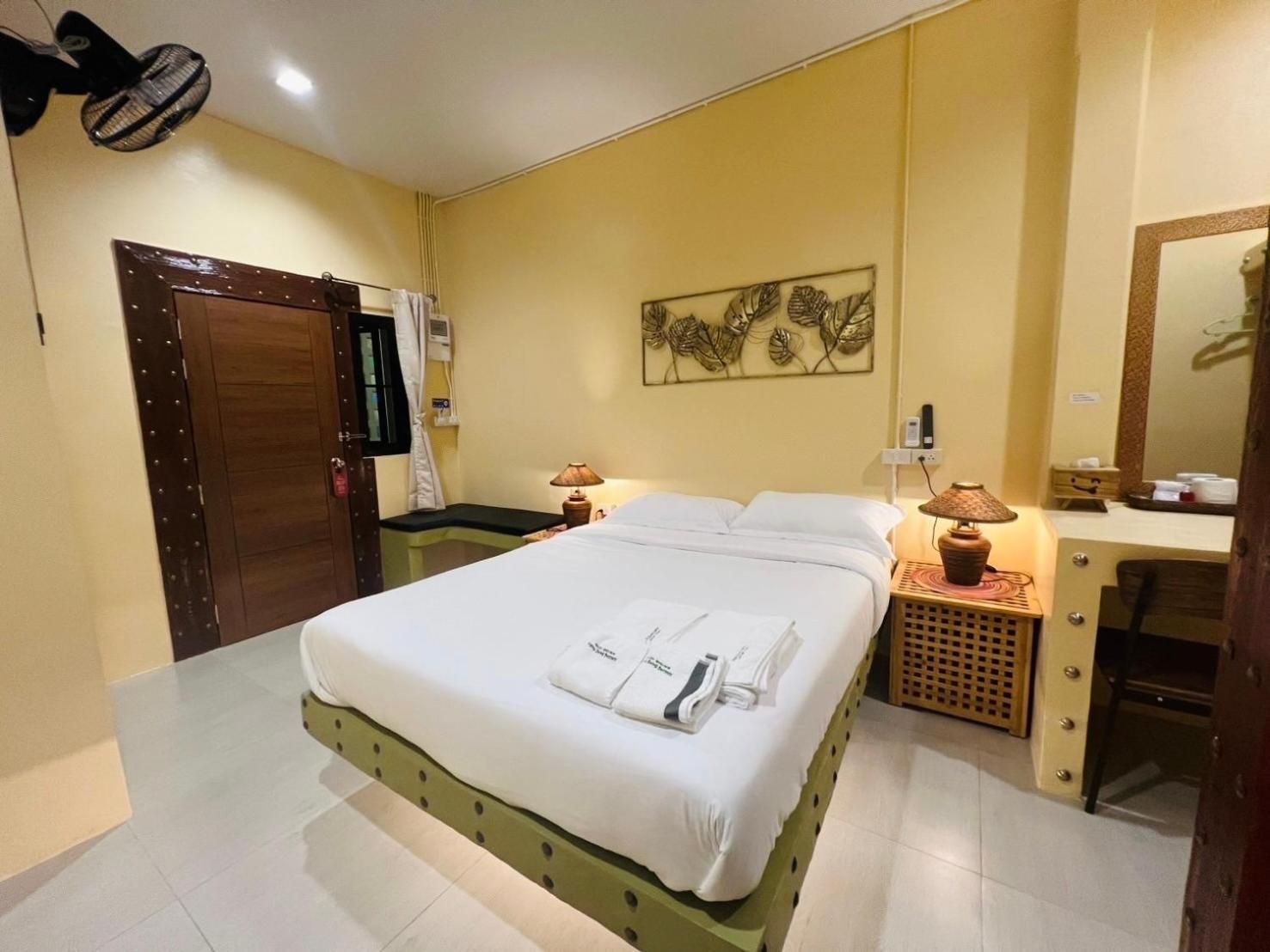 Queen Room