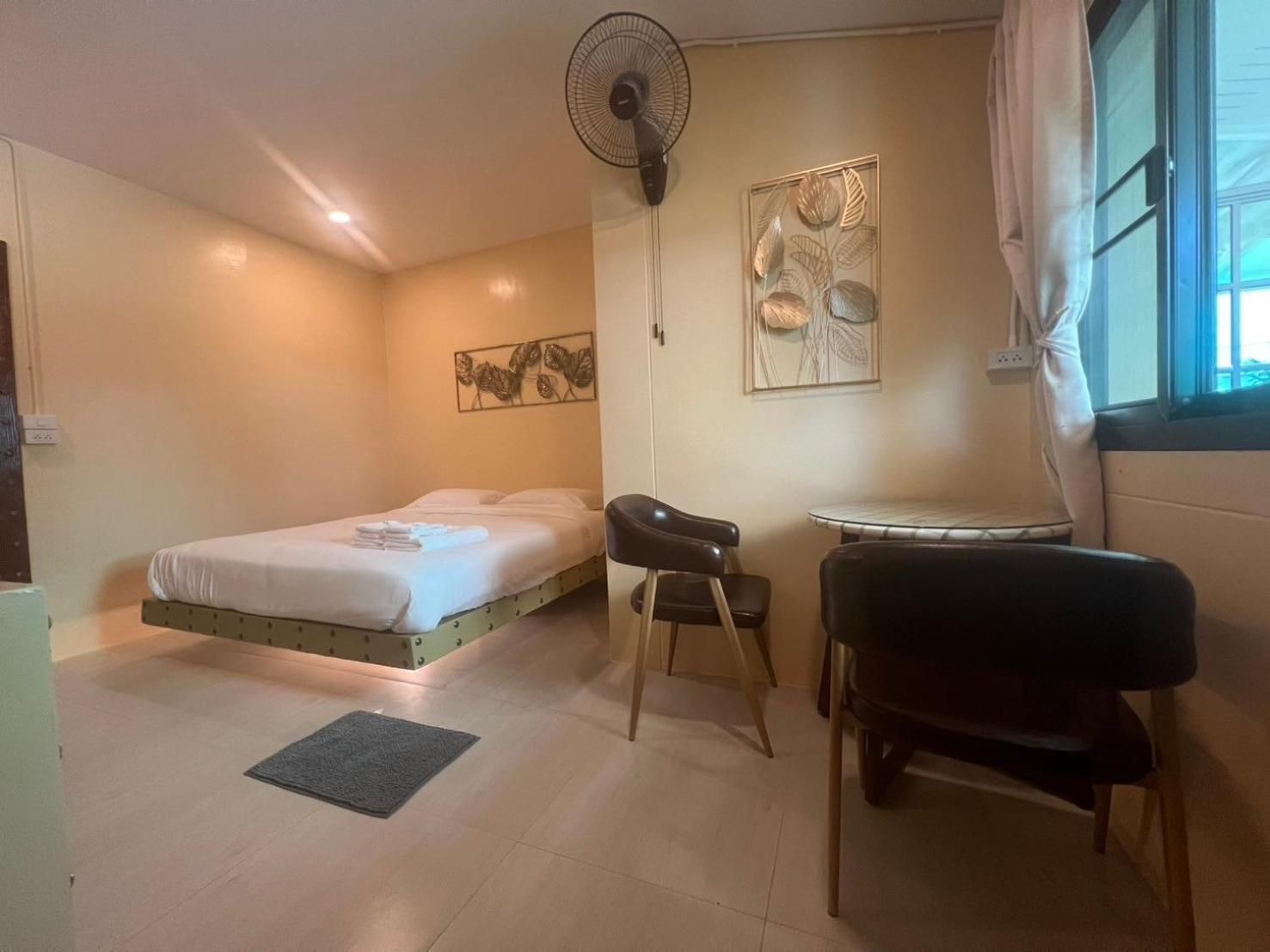 King Room with Garden View