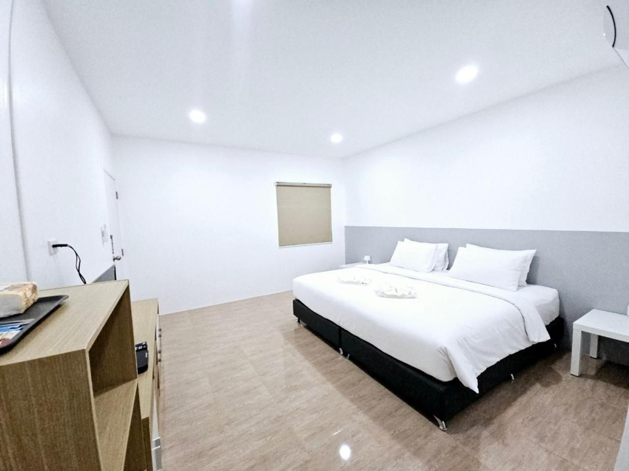 Suvarn Glaew Thong Resort Suite 2