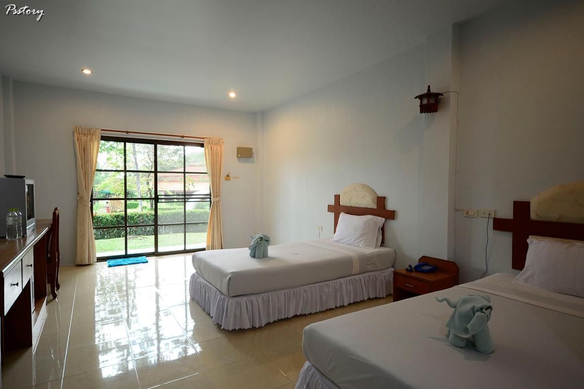 Golden Cliff Beach Resort Superior