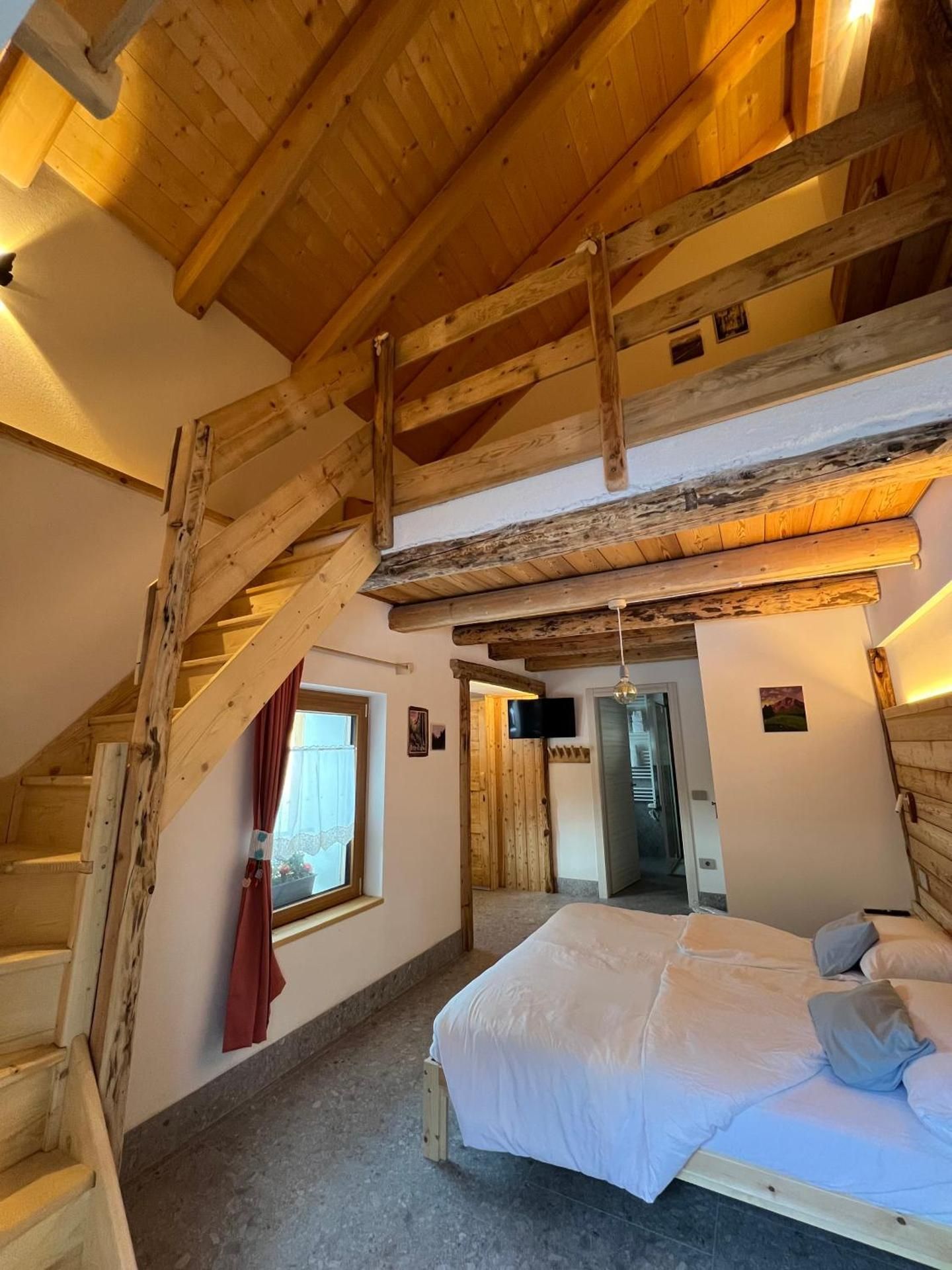 Triple Room with Private Bathroom