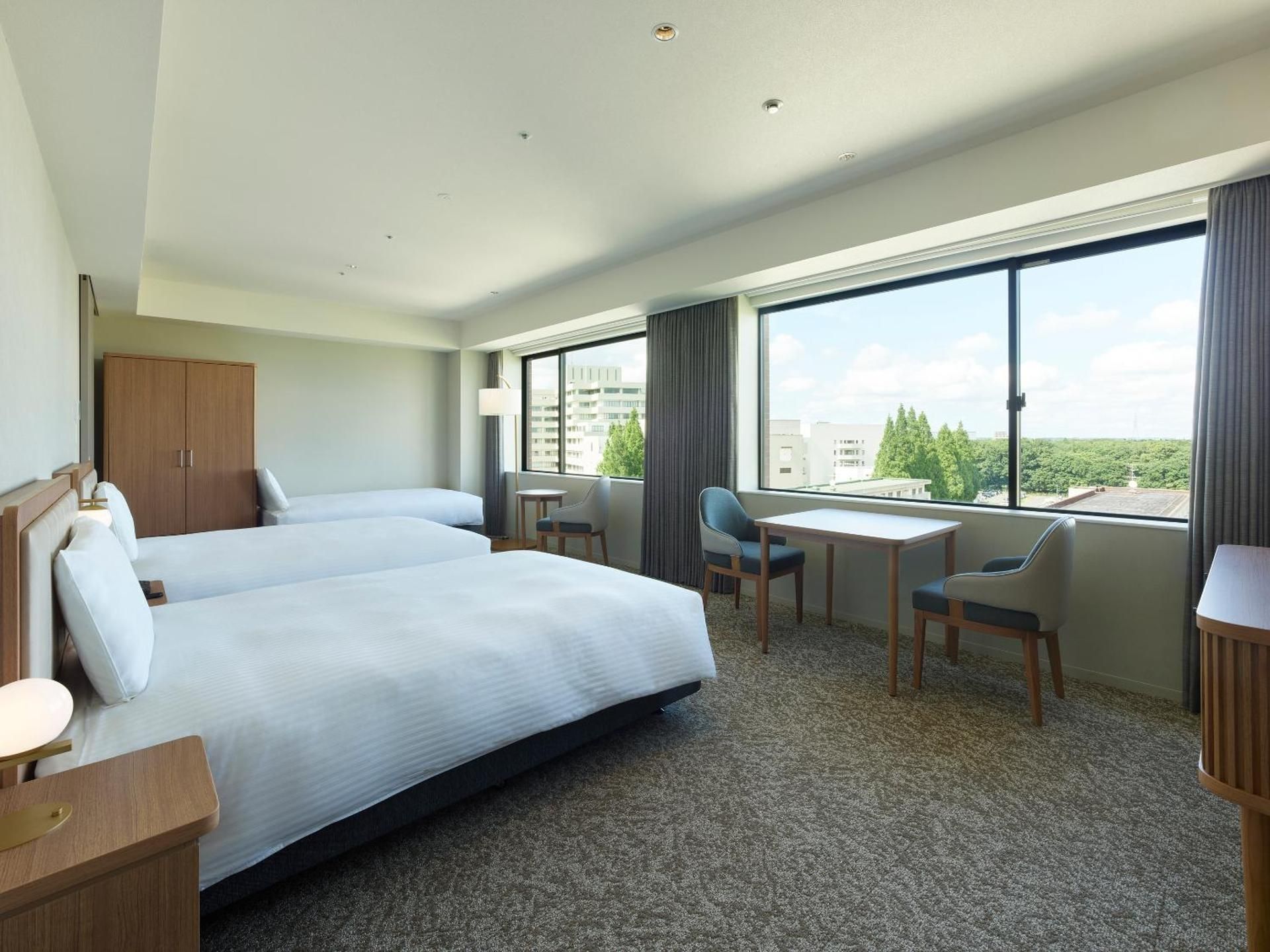 Short Stay - Large Twin Room (18:00 Check in - 8:00 Check out)