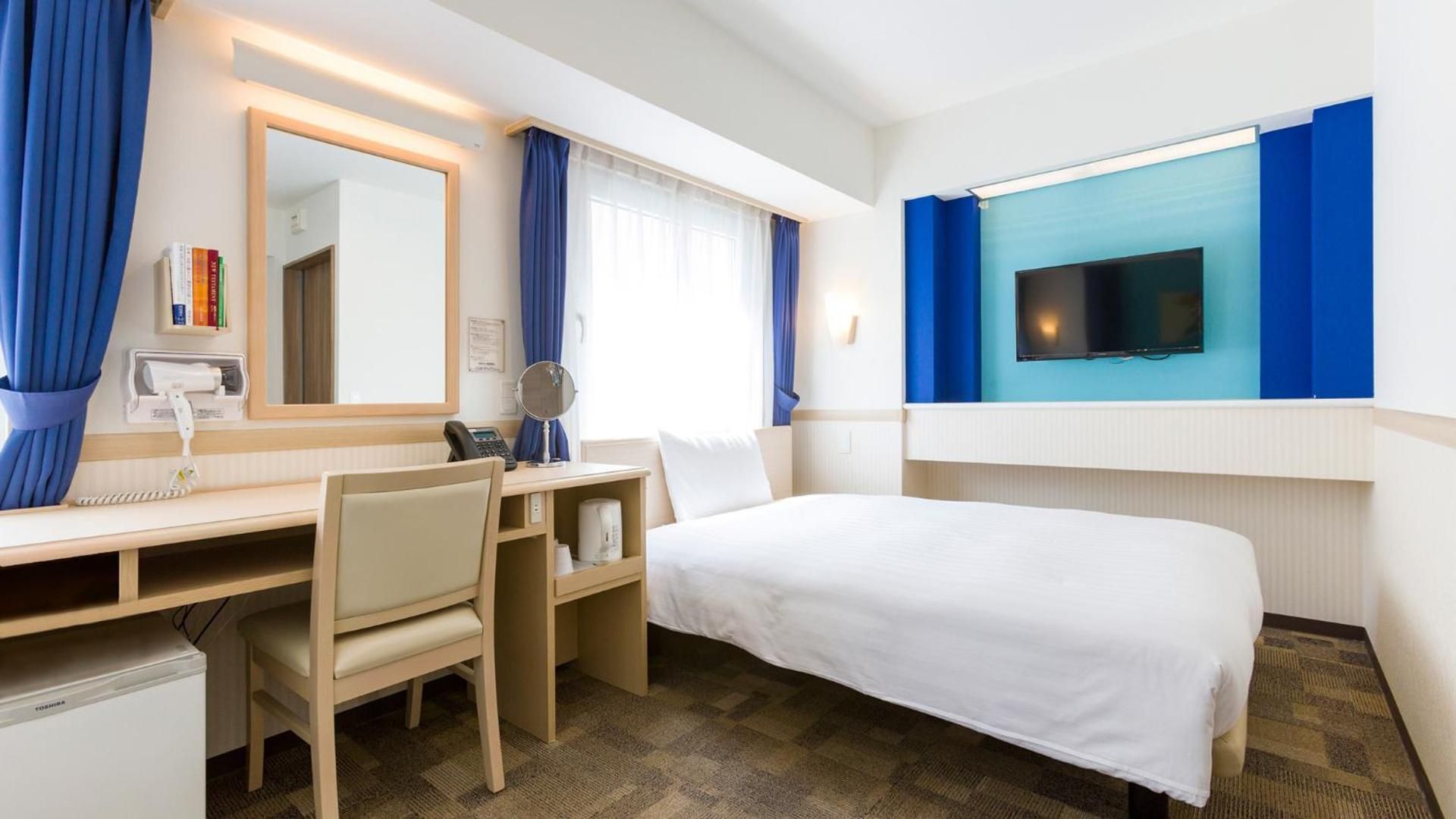 Accessible Twin Room - Non-Smoking