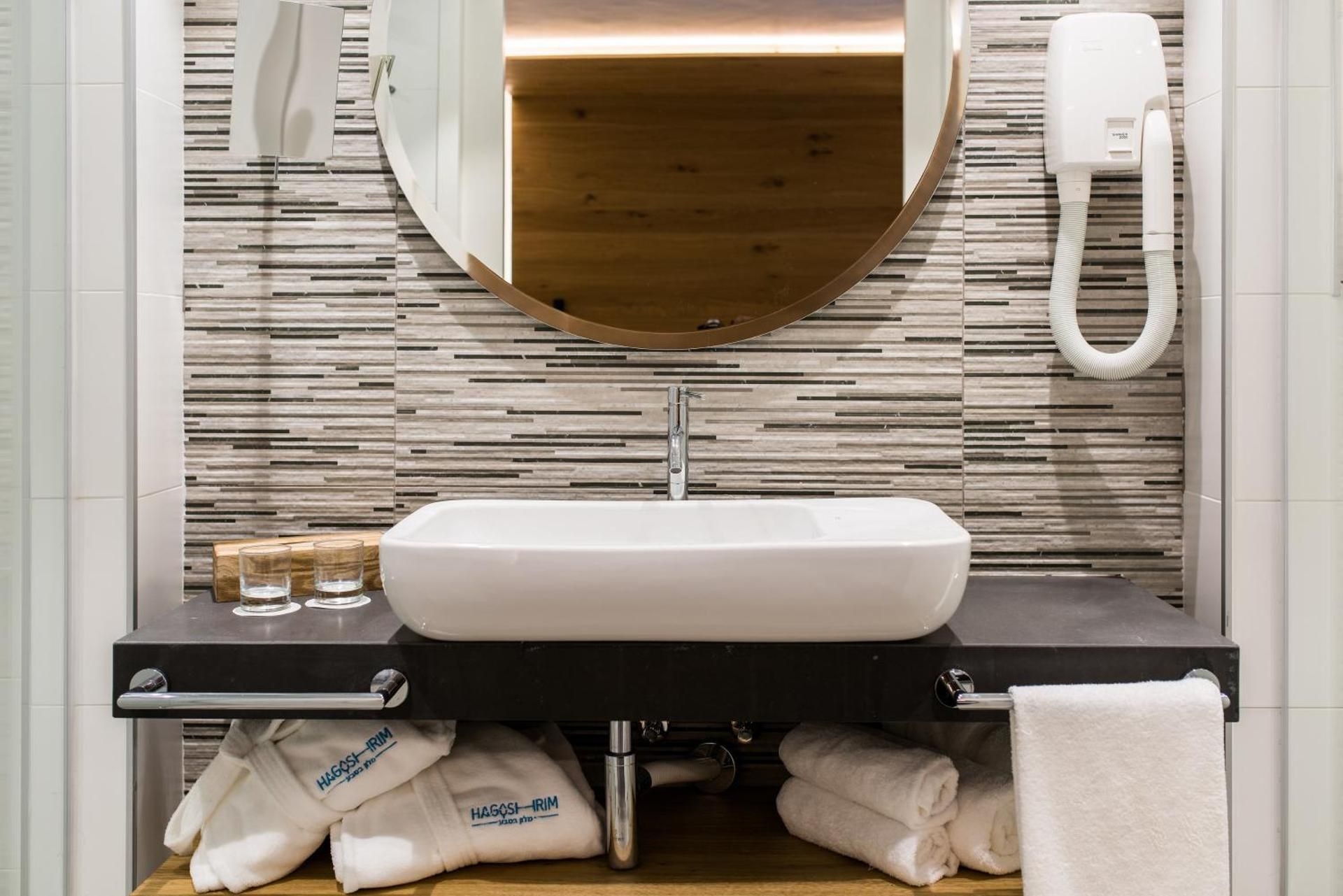 Premium Suite – Upper Floor