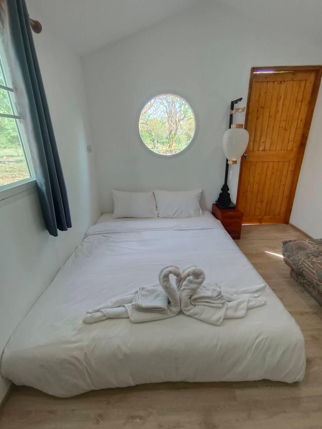 Loom Cafe Banrai ลูมคาเฟ่บ้านไร่ Suite Room 3