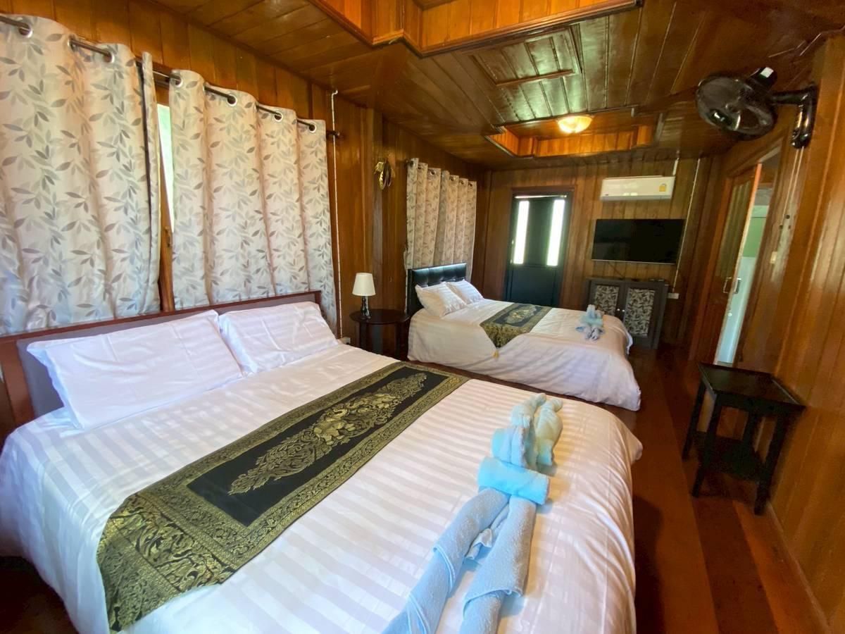 Loom Cafe Banrai ลูมคาเฟ่บ้านไร่ Family Room