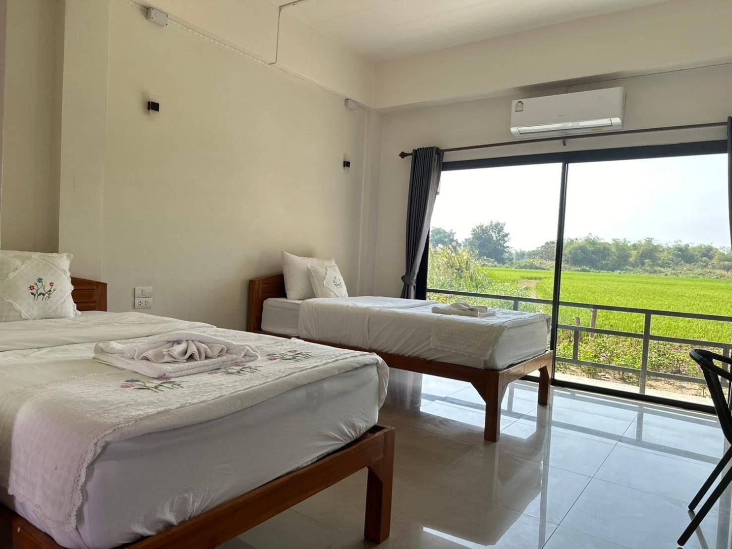 Ban Suweena Deluxe Twin Room 2