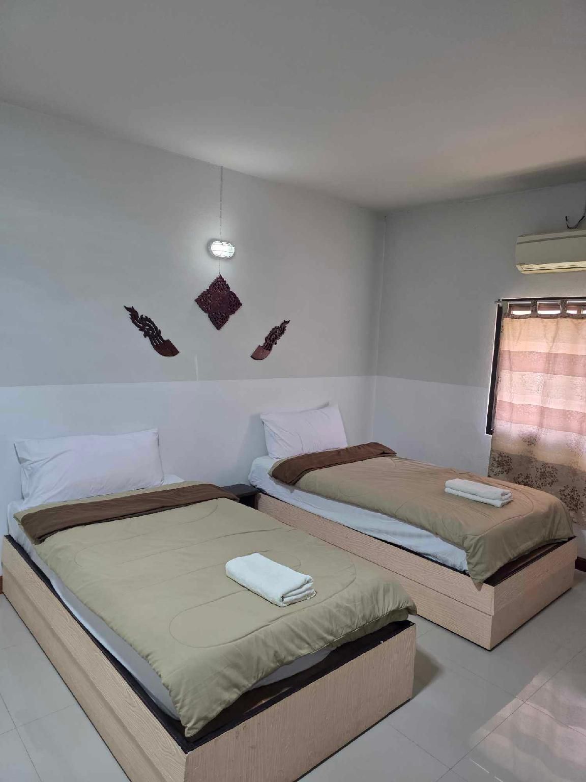 Banklangkhao resort uthai thani House for 2 People 3