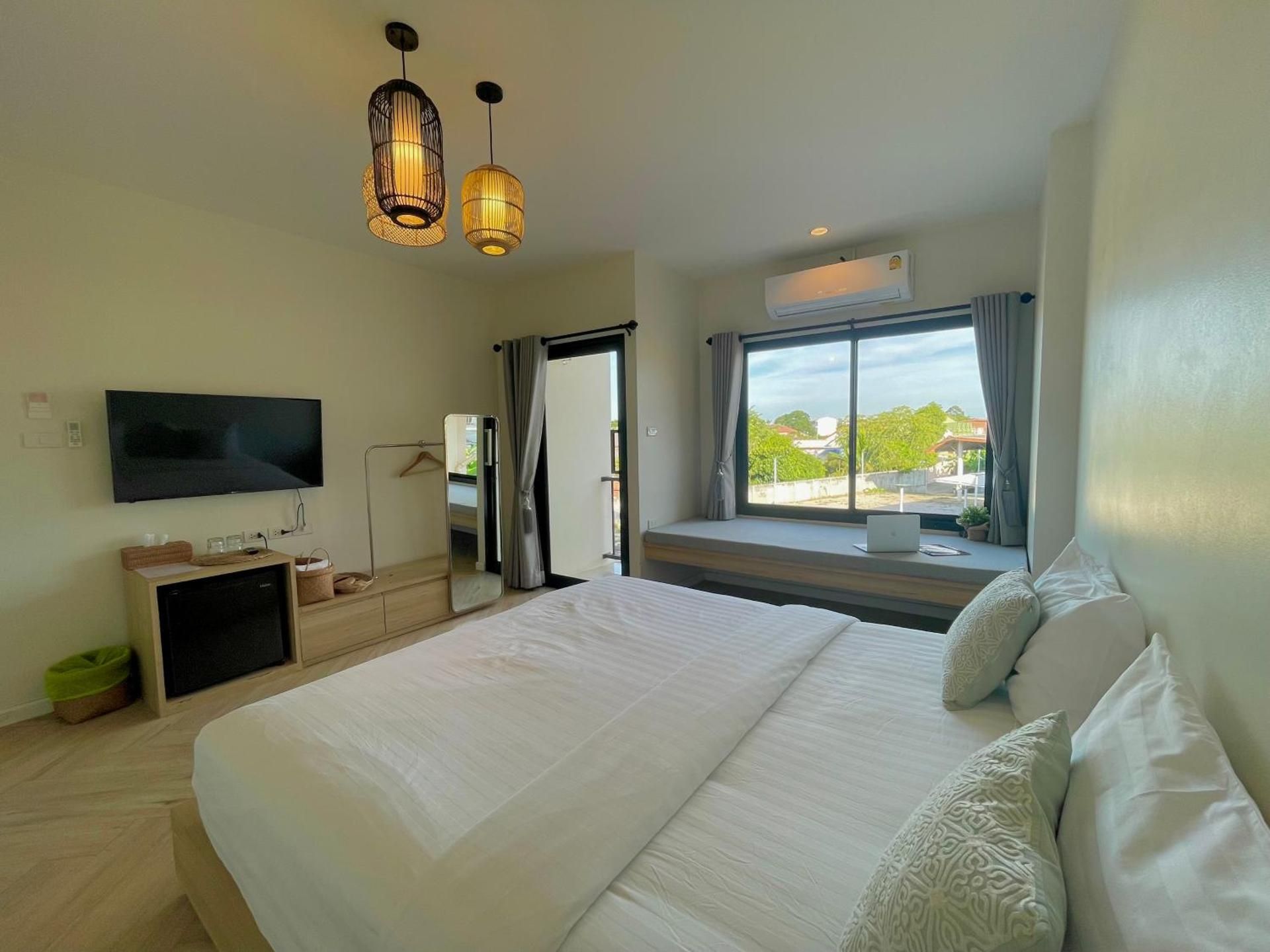 Deluxe King Room