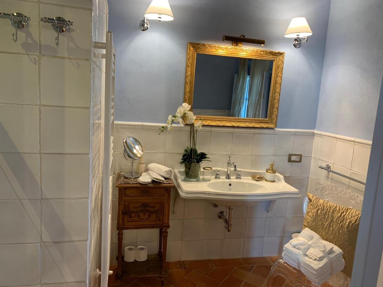 Suite with Garden View