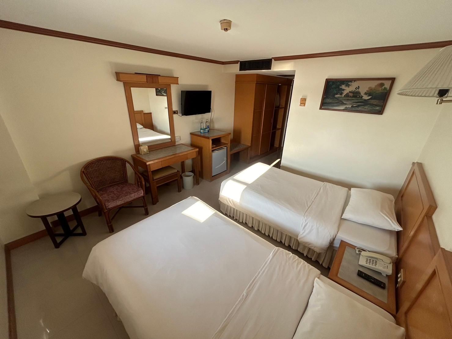 Hadthong hotel City View