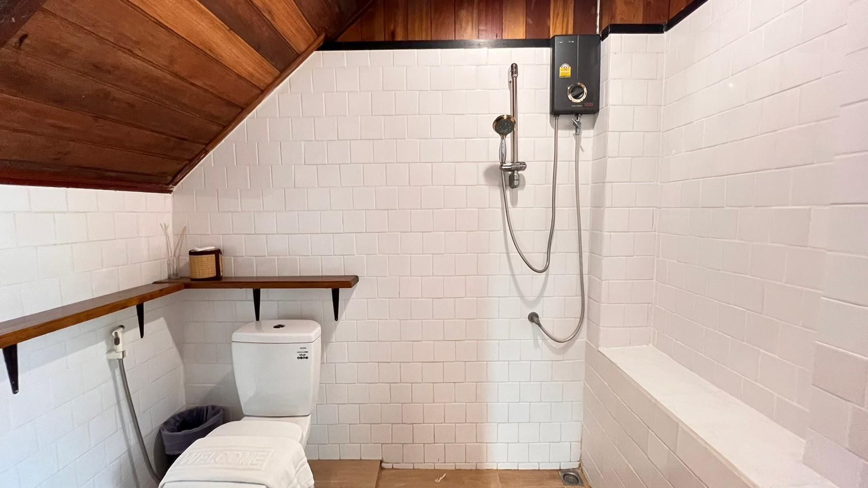 Double Bed Room With Air conditioning