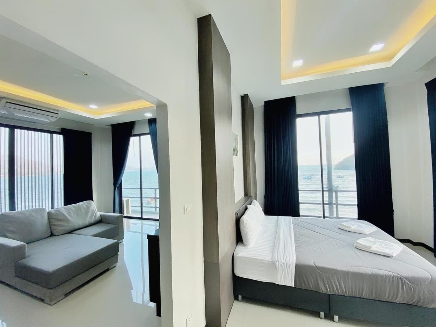 Seaview Suite