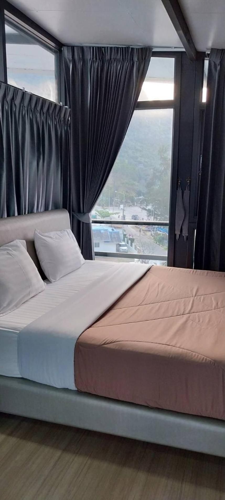 No View Twin Room