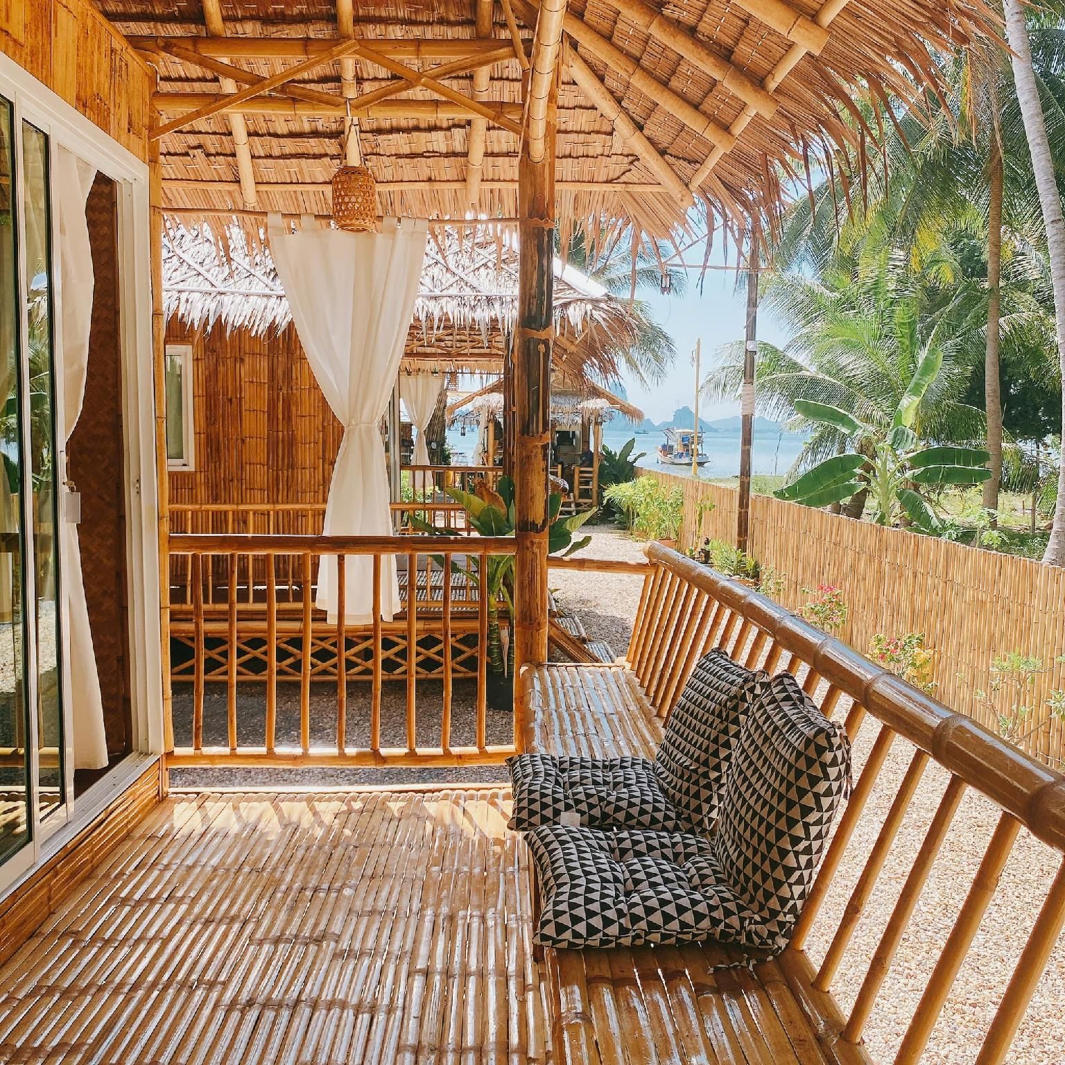 BAMBOO SEA&SAND House