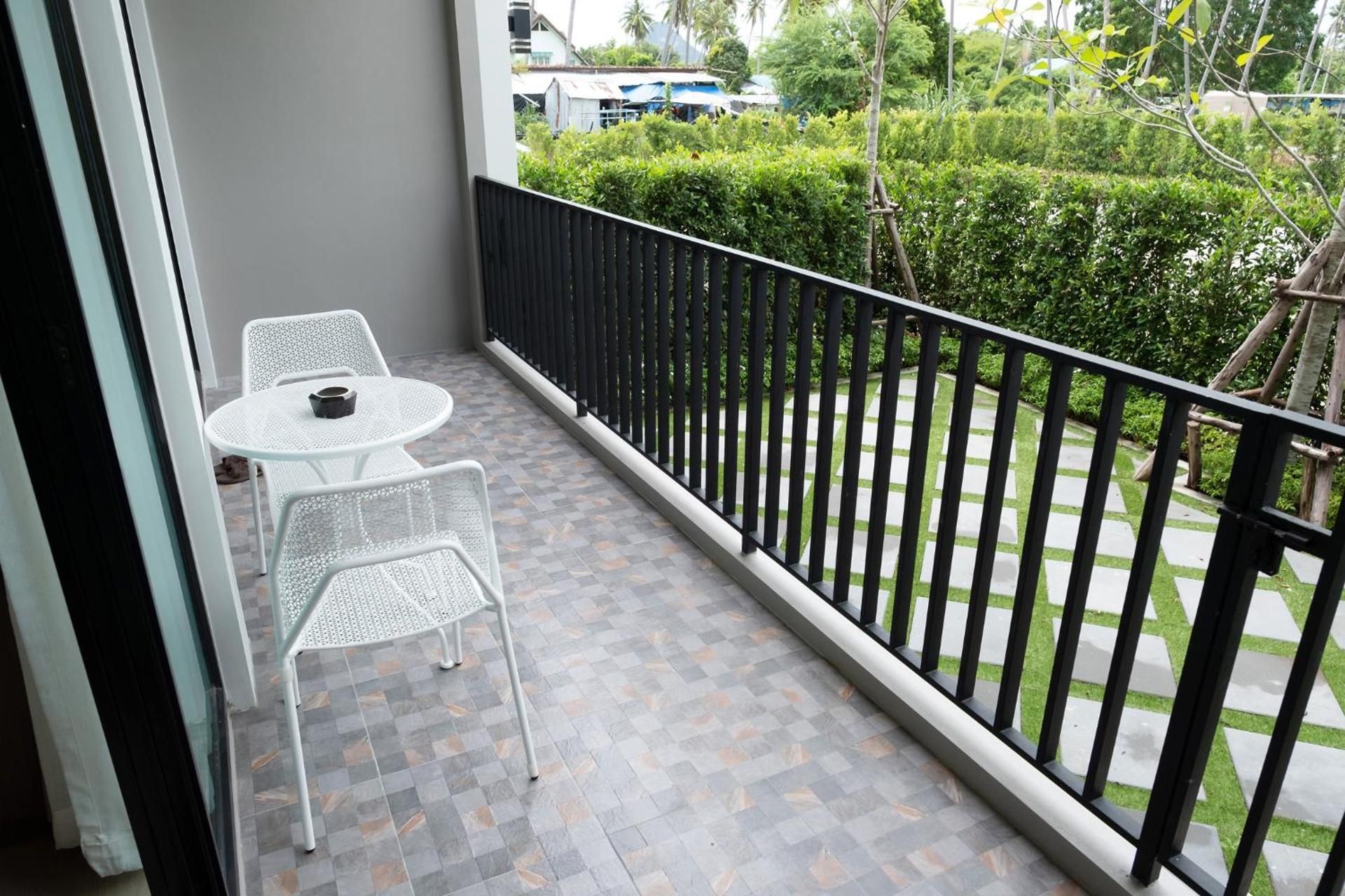 Suite with Garden View