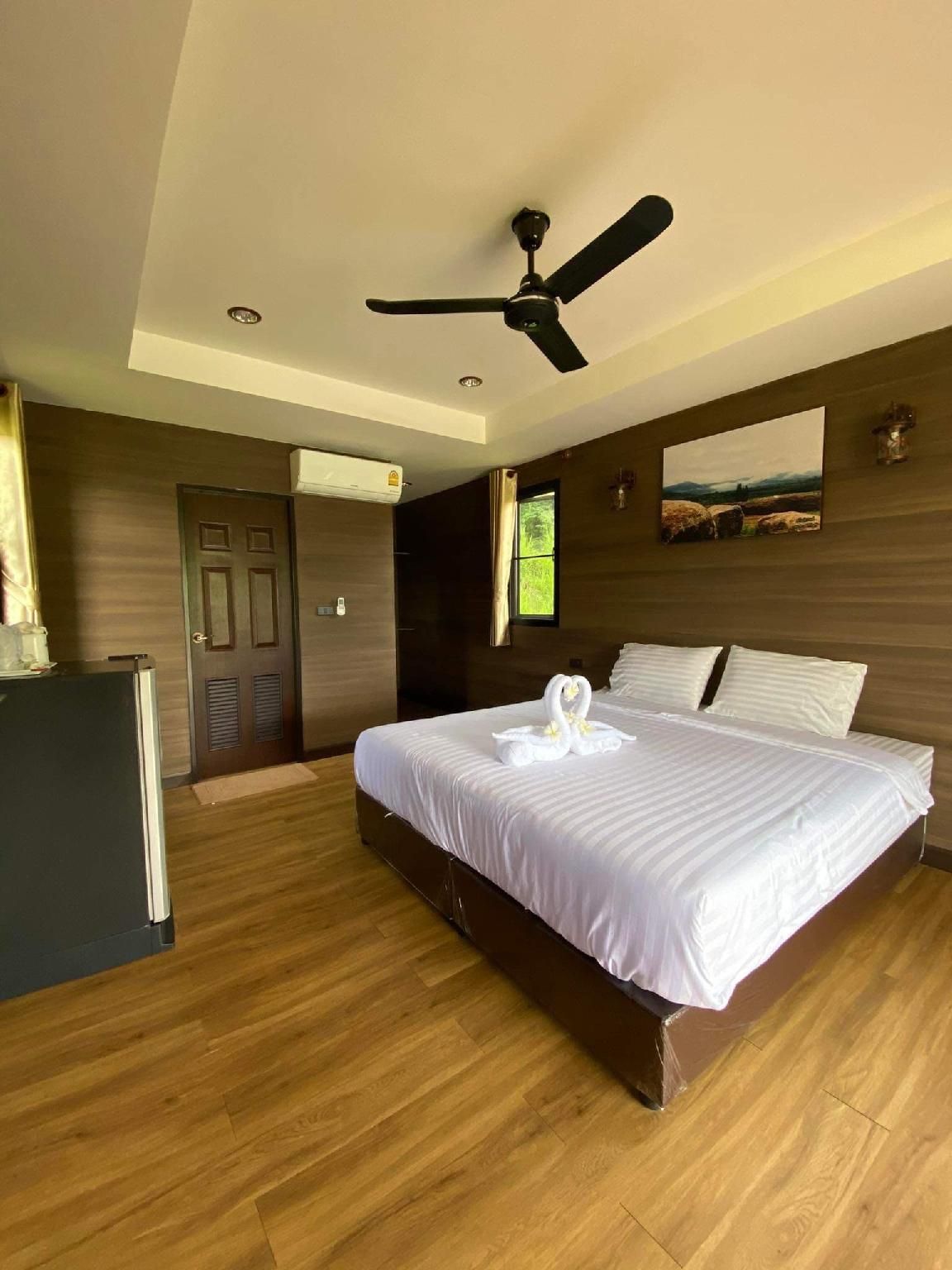 Suite 1