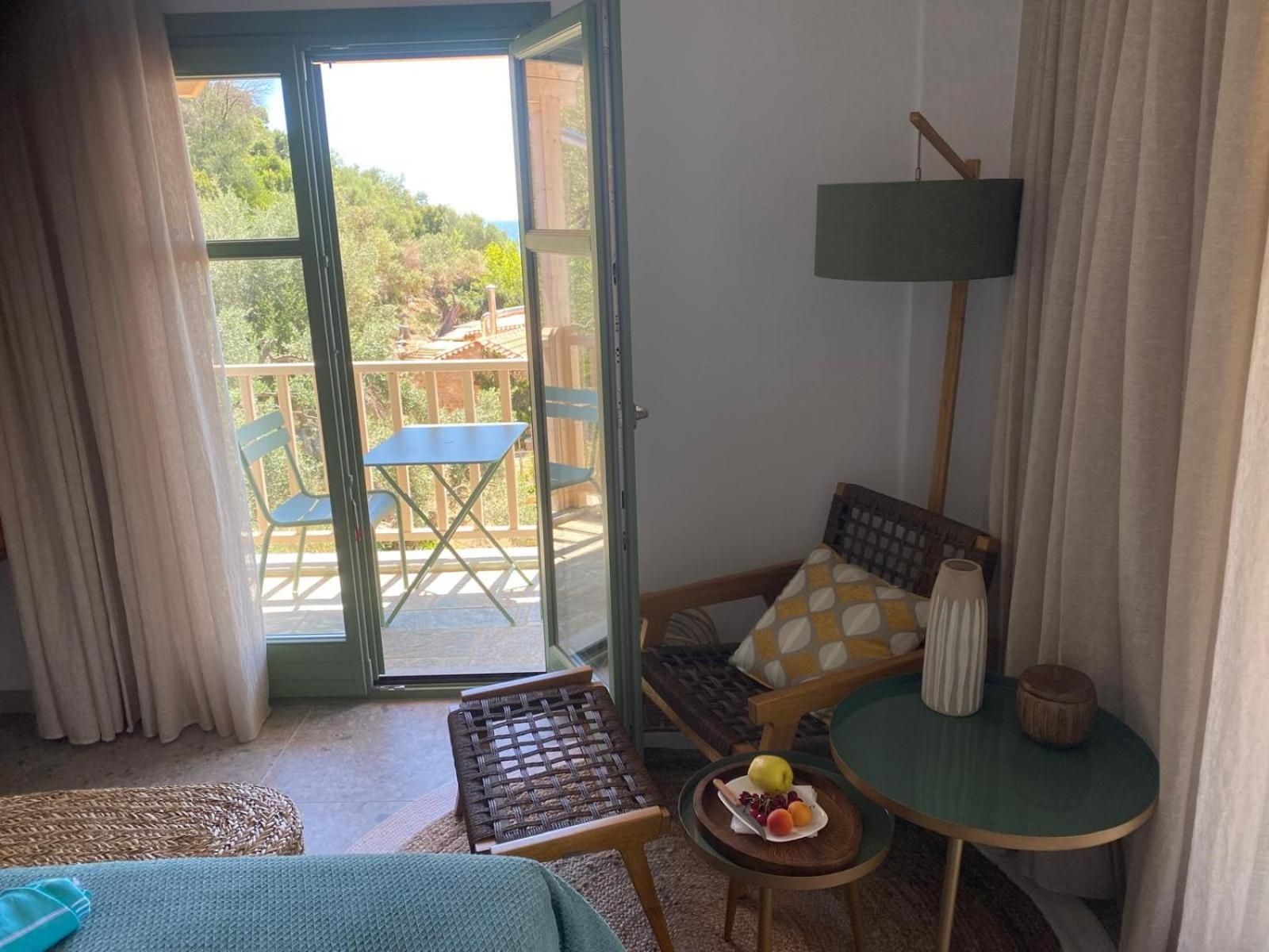 Double or Twin Room with Sea View