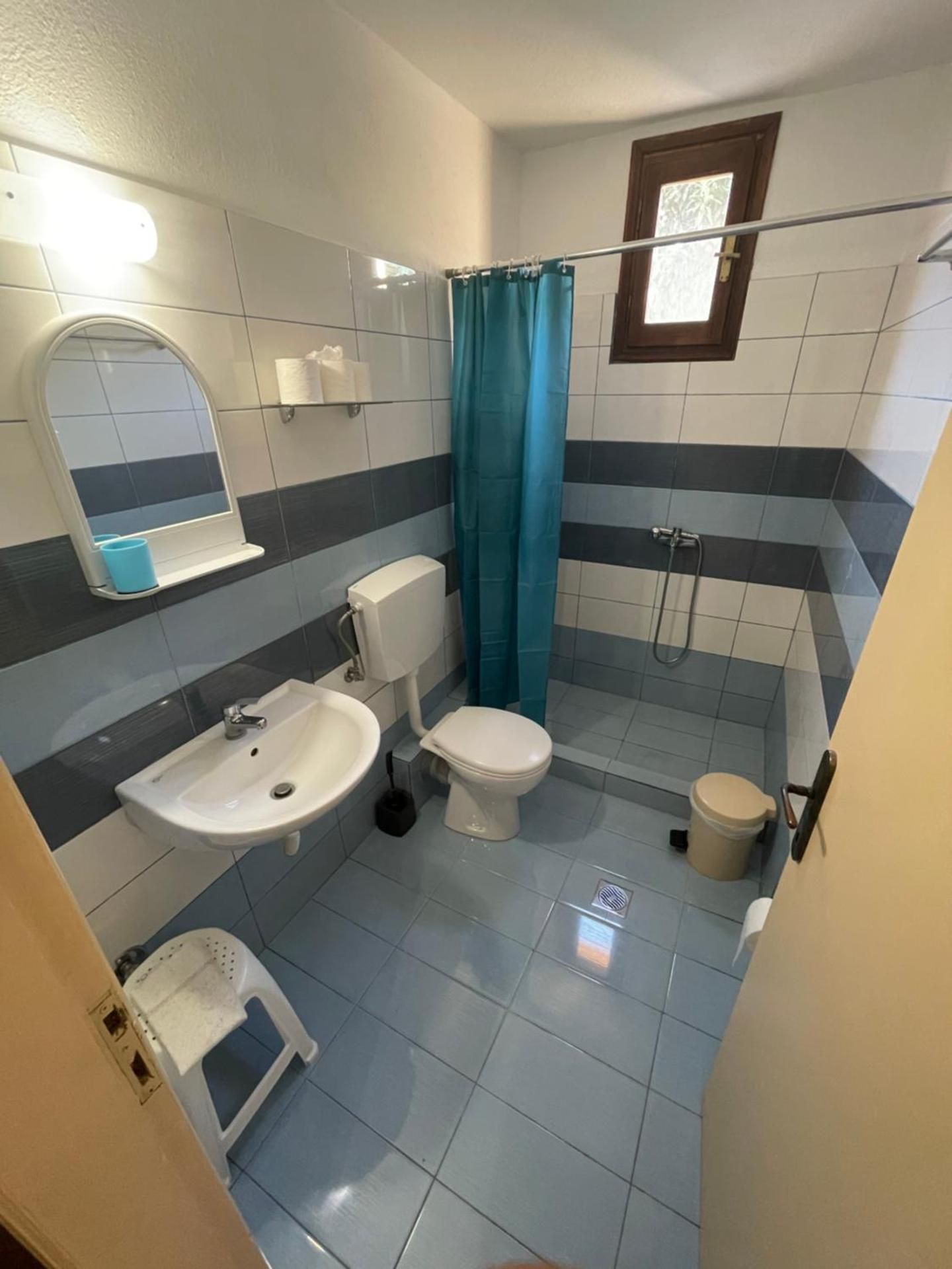Double or Twin Room with Mountain View