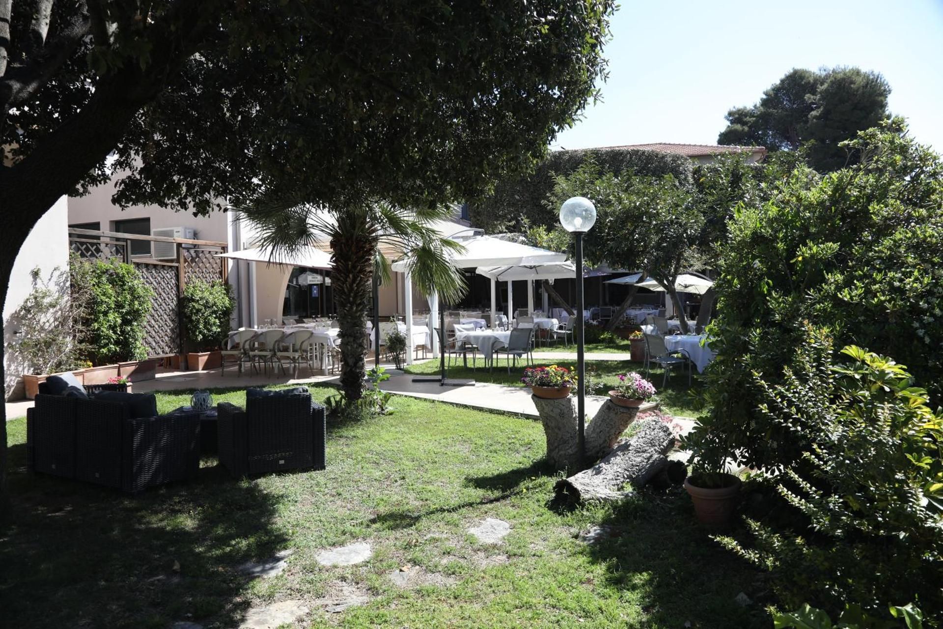 HOTEL VULCI